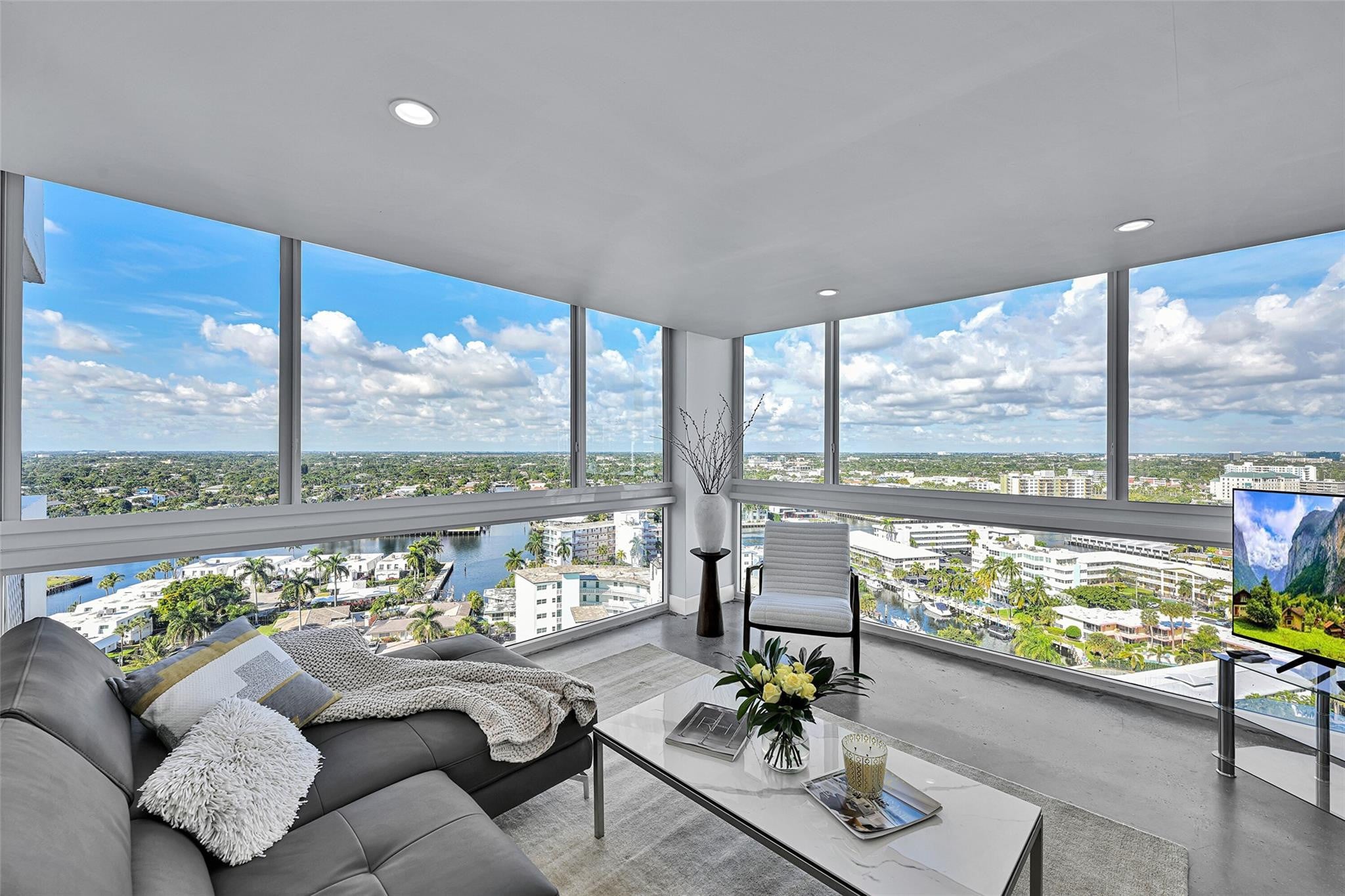 2BR – Condominium at 2715 N Ocean Boulevard #18e