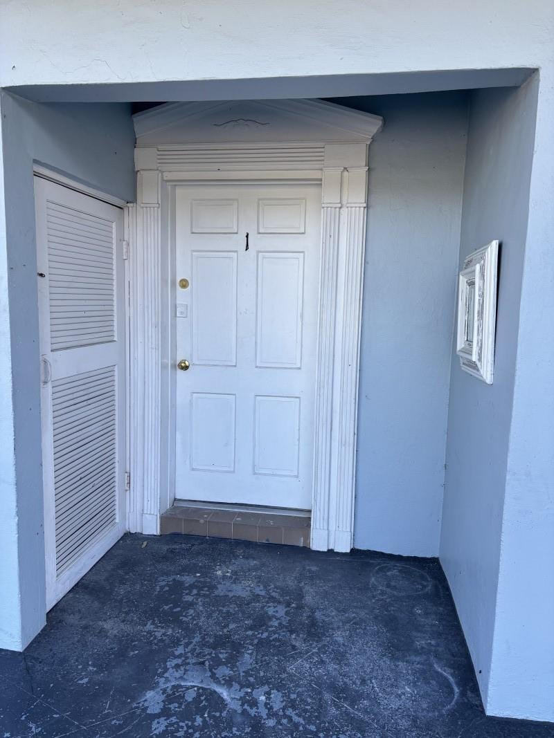 2BR – Apartment at 1800 NE 170th Street