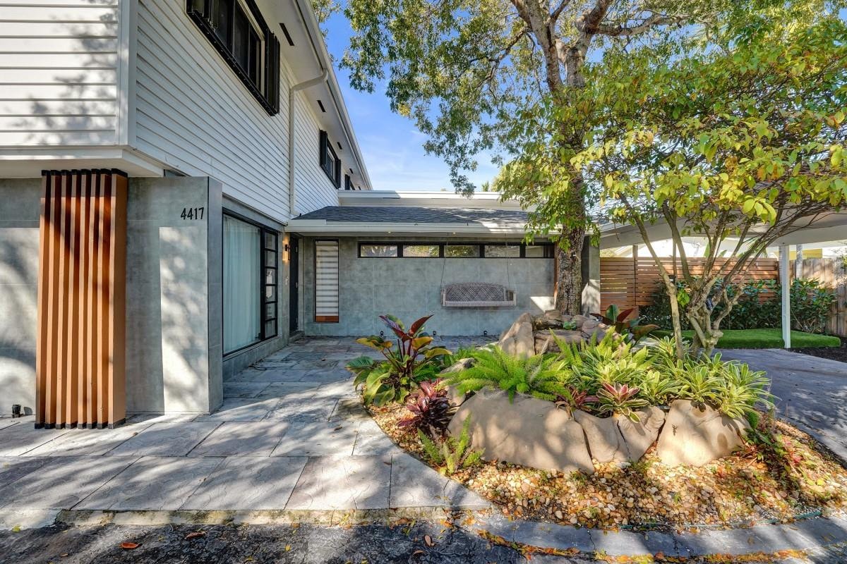 4BR – SingleFamilyResidence at 4417 SW 38th Terrace