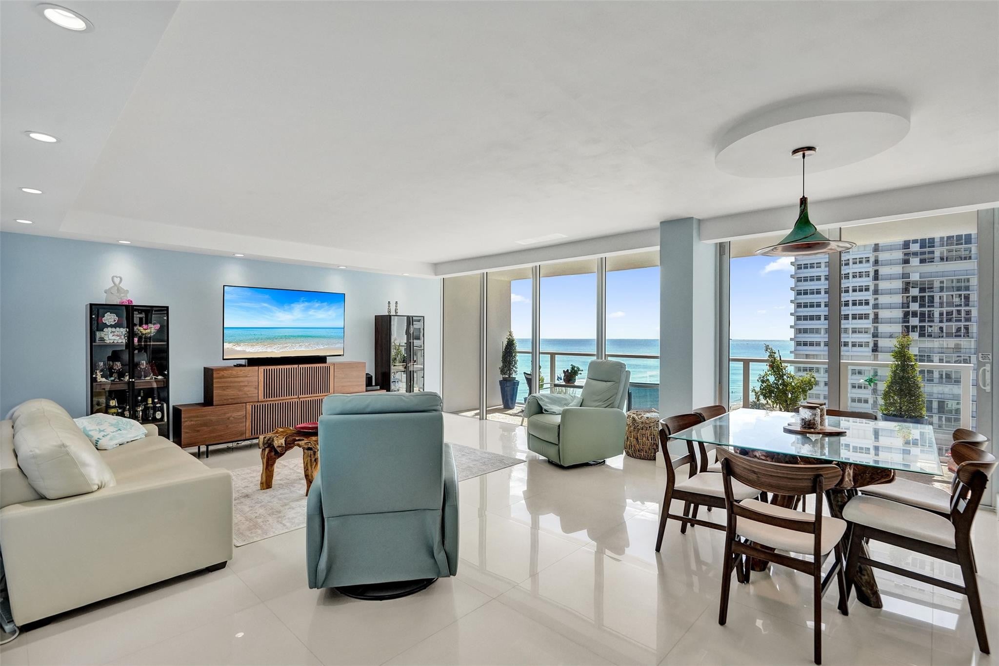 2BR – Condominium at 4300 N Ocean Boulevard #10m