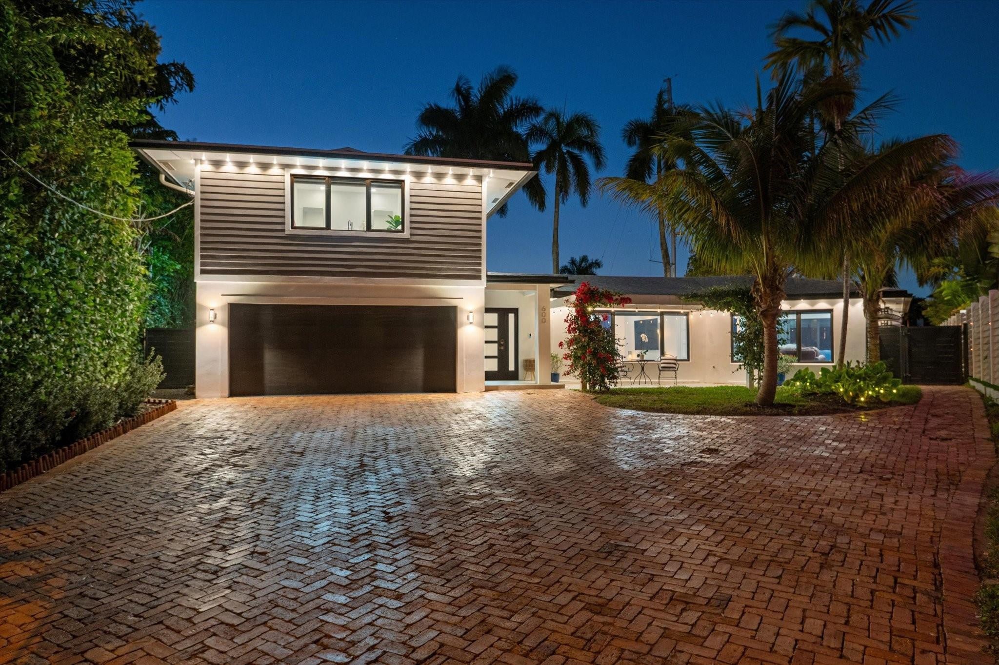 3BR – SingleFamilyResidence at 600 SW 8th Terrace