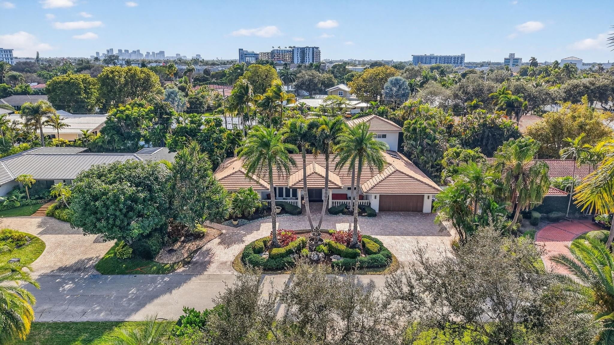 4BR – SingleFamilyResidence at 2644 NE 37th Drive