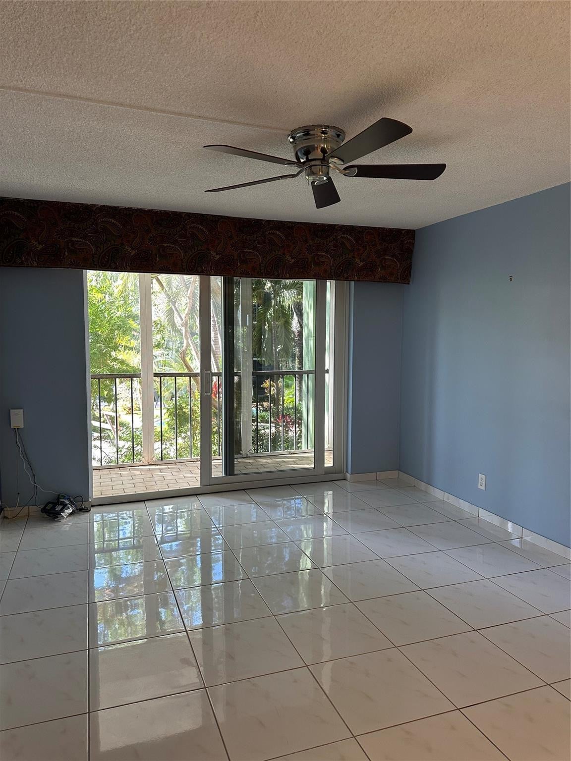 2BR – Condominium at 5300 NE 24th Terrace #211c