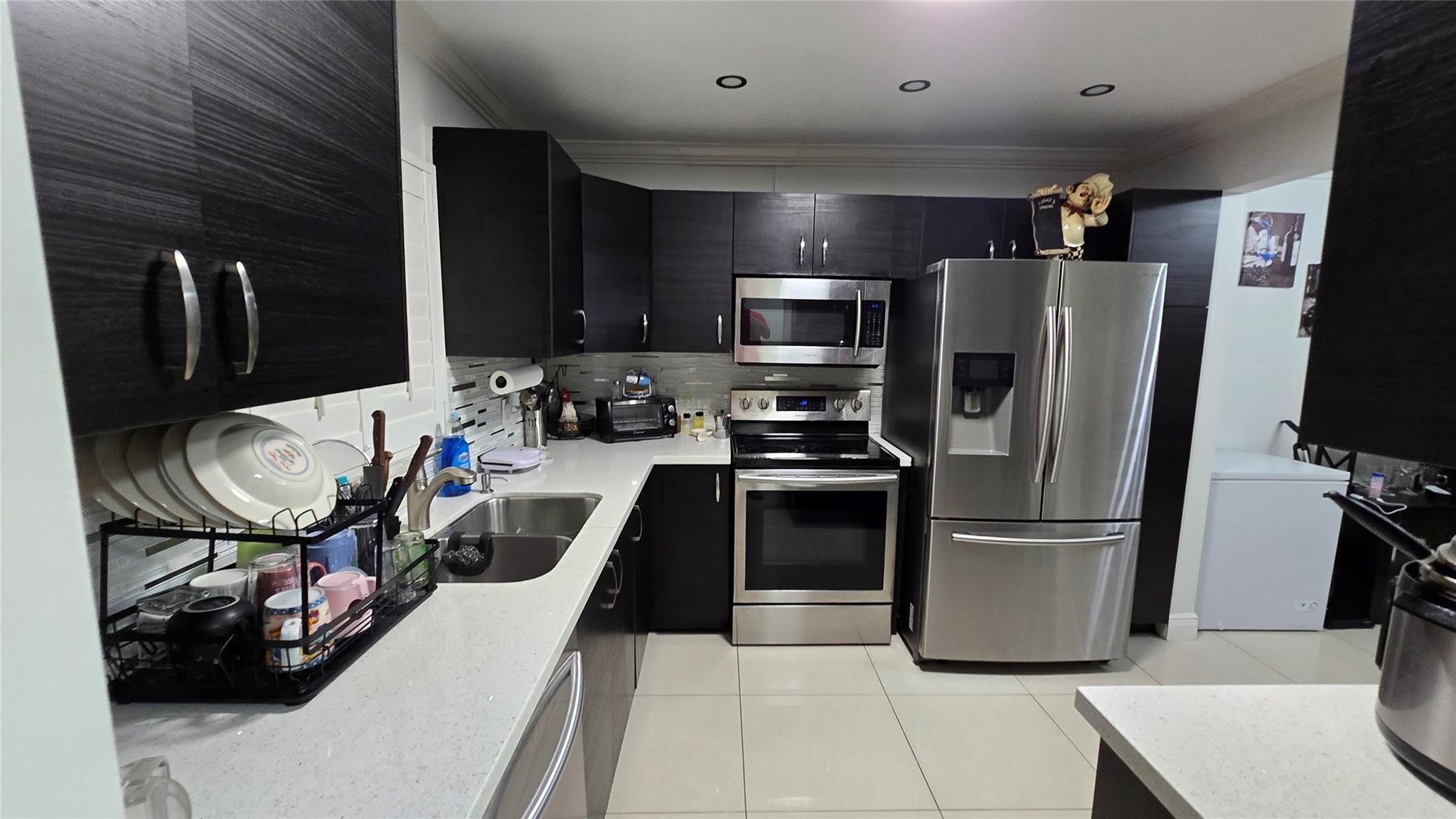 2BR – Condominium at 5140 SW 40th Avenue #26C