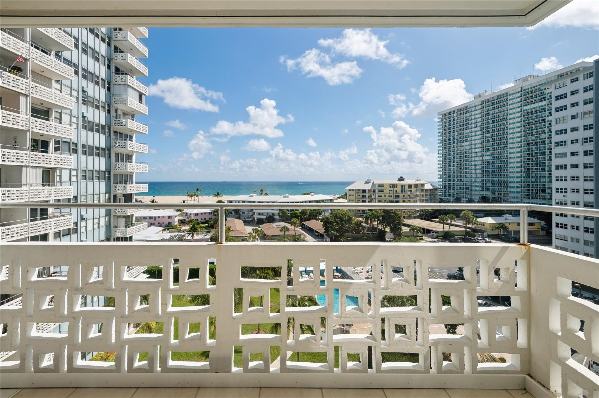 1BR – StockCooperative at 1900 S Ocean Drive #810