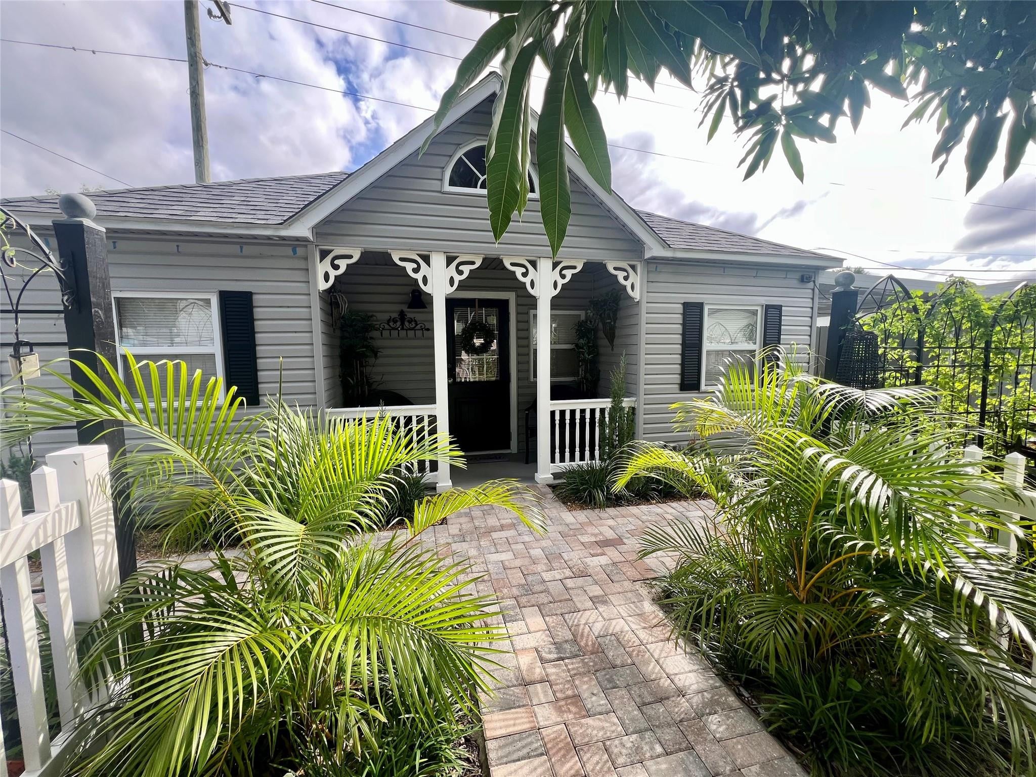 1BR – RNT at 12 SW 6th Street