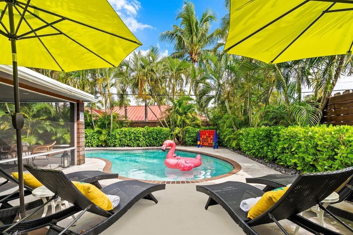 4BR – SingleFamilyResidence at 1949 Windward Drive