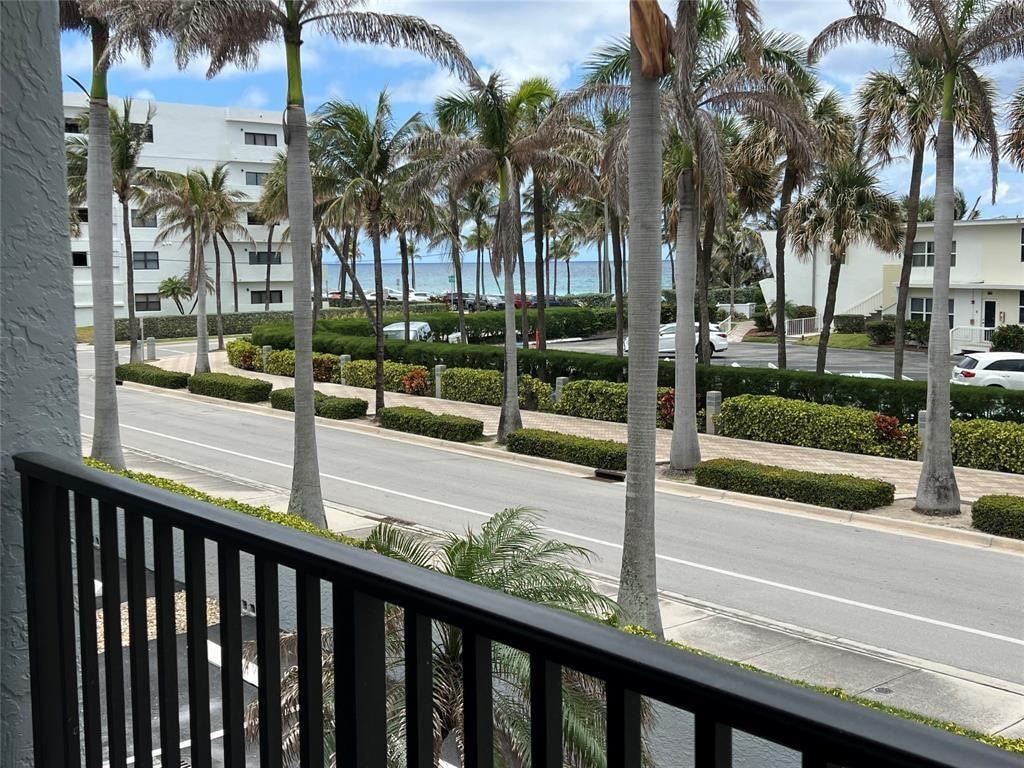 2BR – Condominium at 445 SE 21st Avenue #201