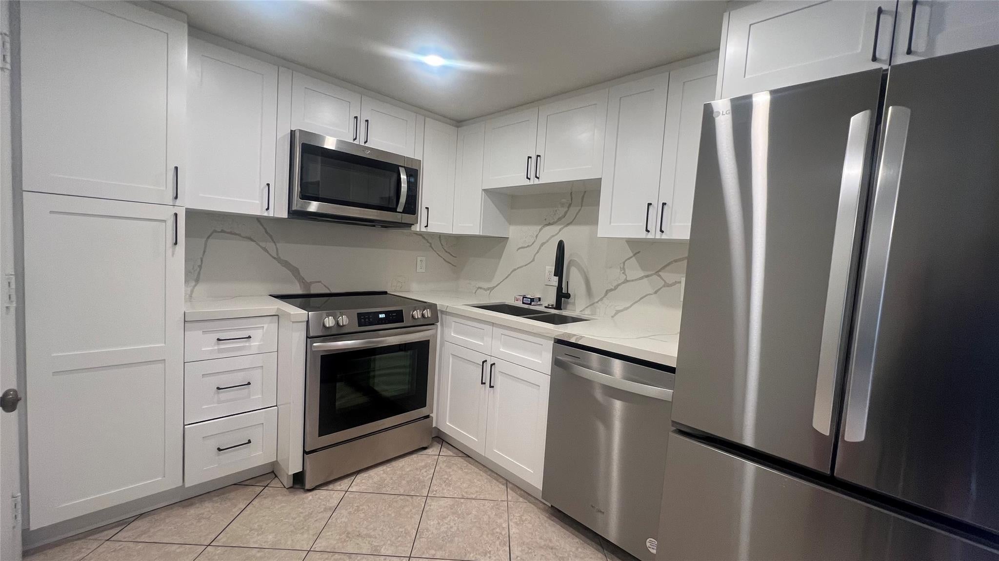 2BR – Condominium at 4000 N Hills Drive #28
