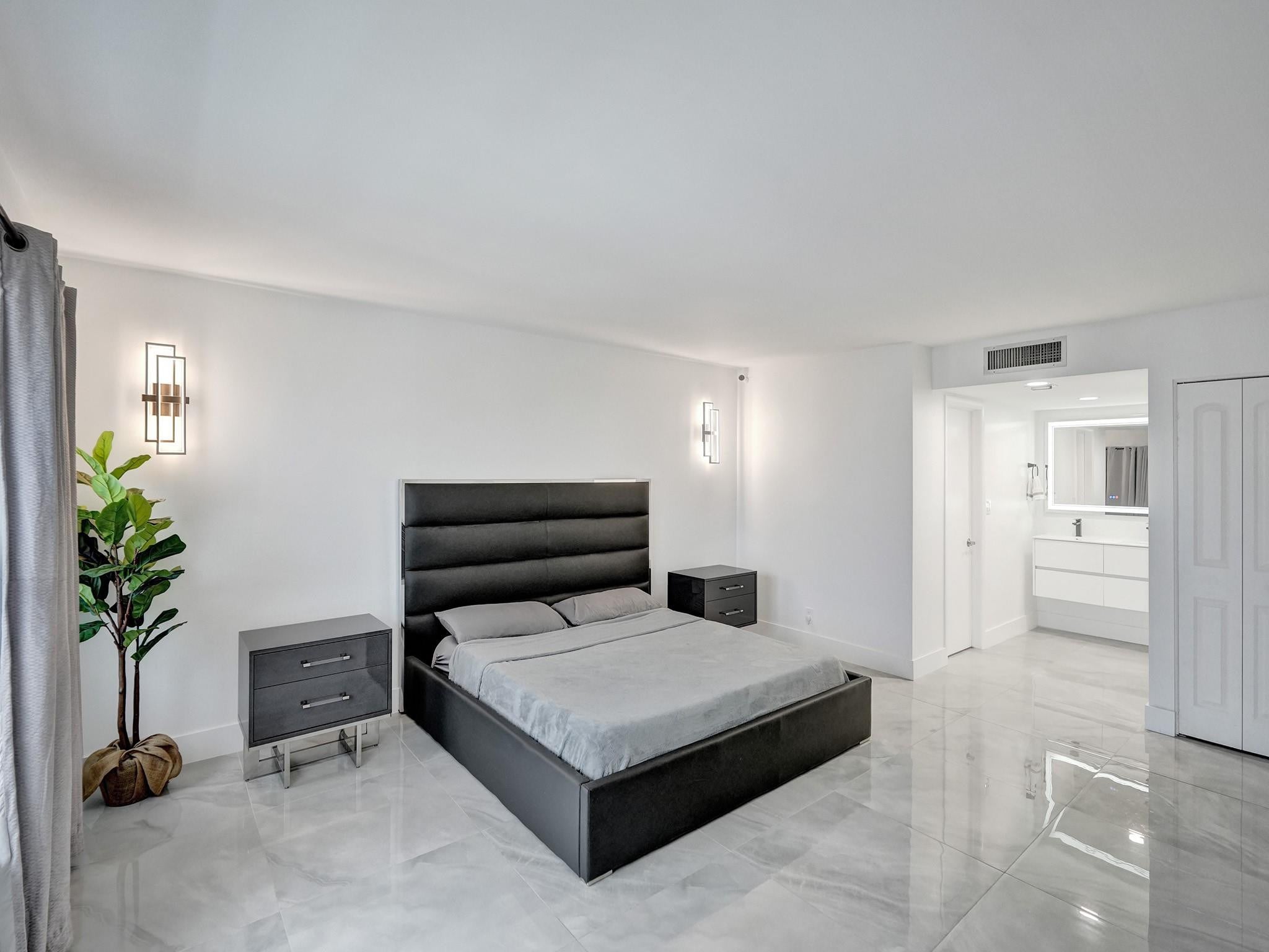1BR – Condominium at 3500 Galt Ocean Drive #1109