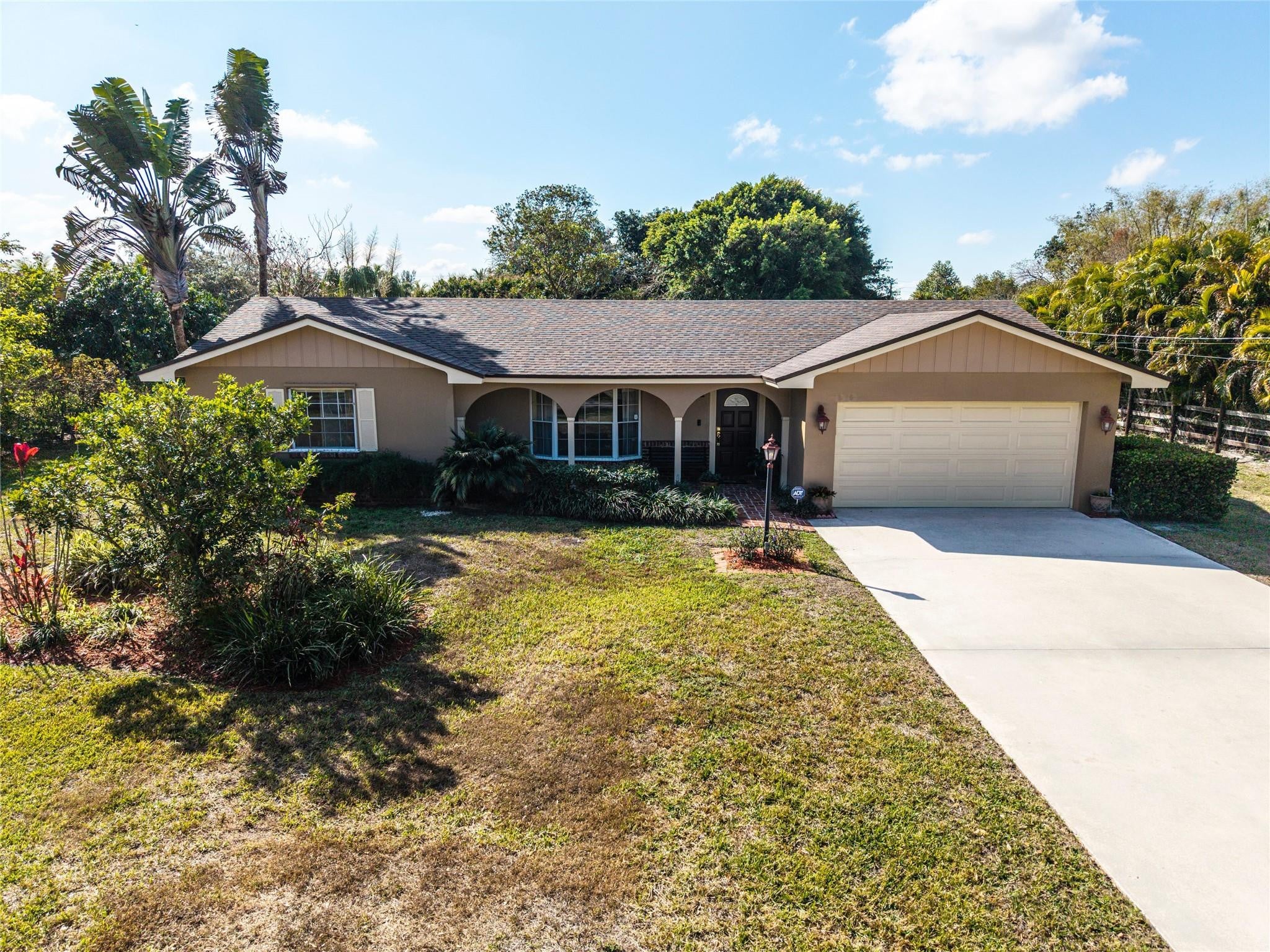3BR – SingleFamilyResidence at 13630 SW 24th Street