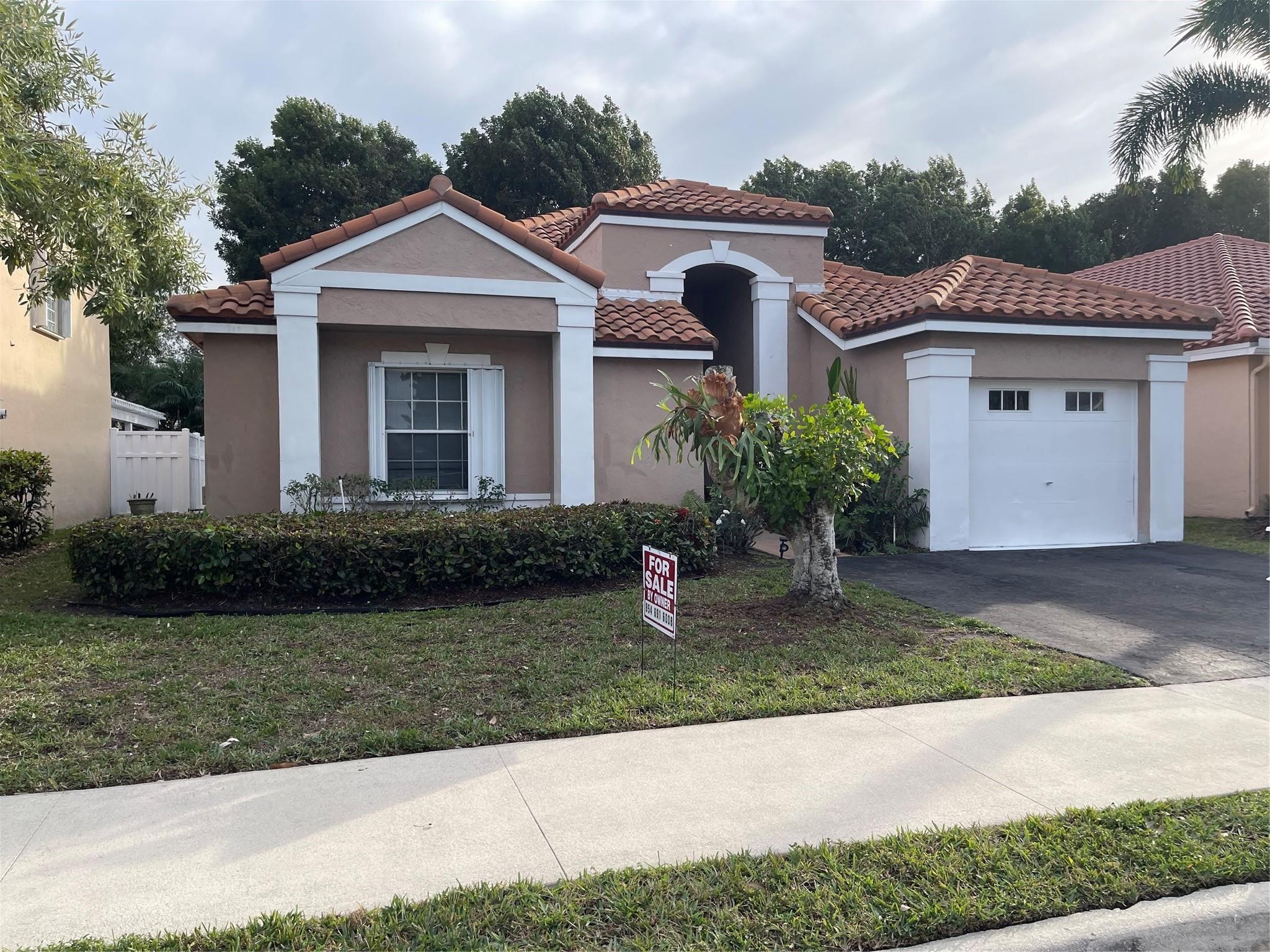 2BR – SingleFamilyResidence at 480 Somerset Way