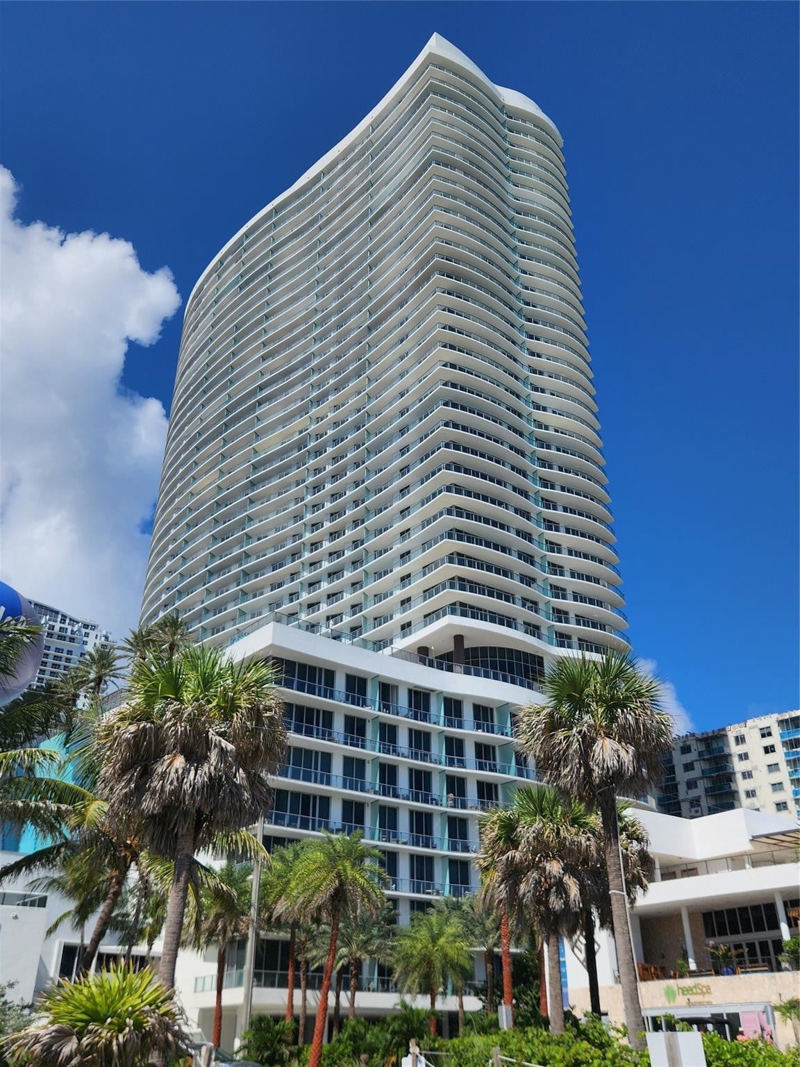 1BR – Condominium at 4111 S Ocean Drive #2107