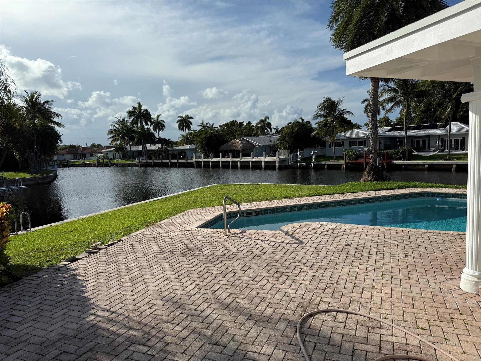 3BR – SingleFamilyResidence at 5251 NE 29th Avenue