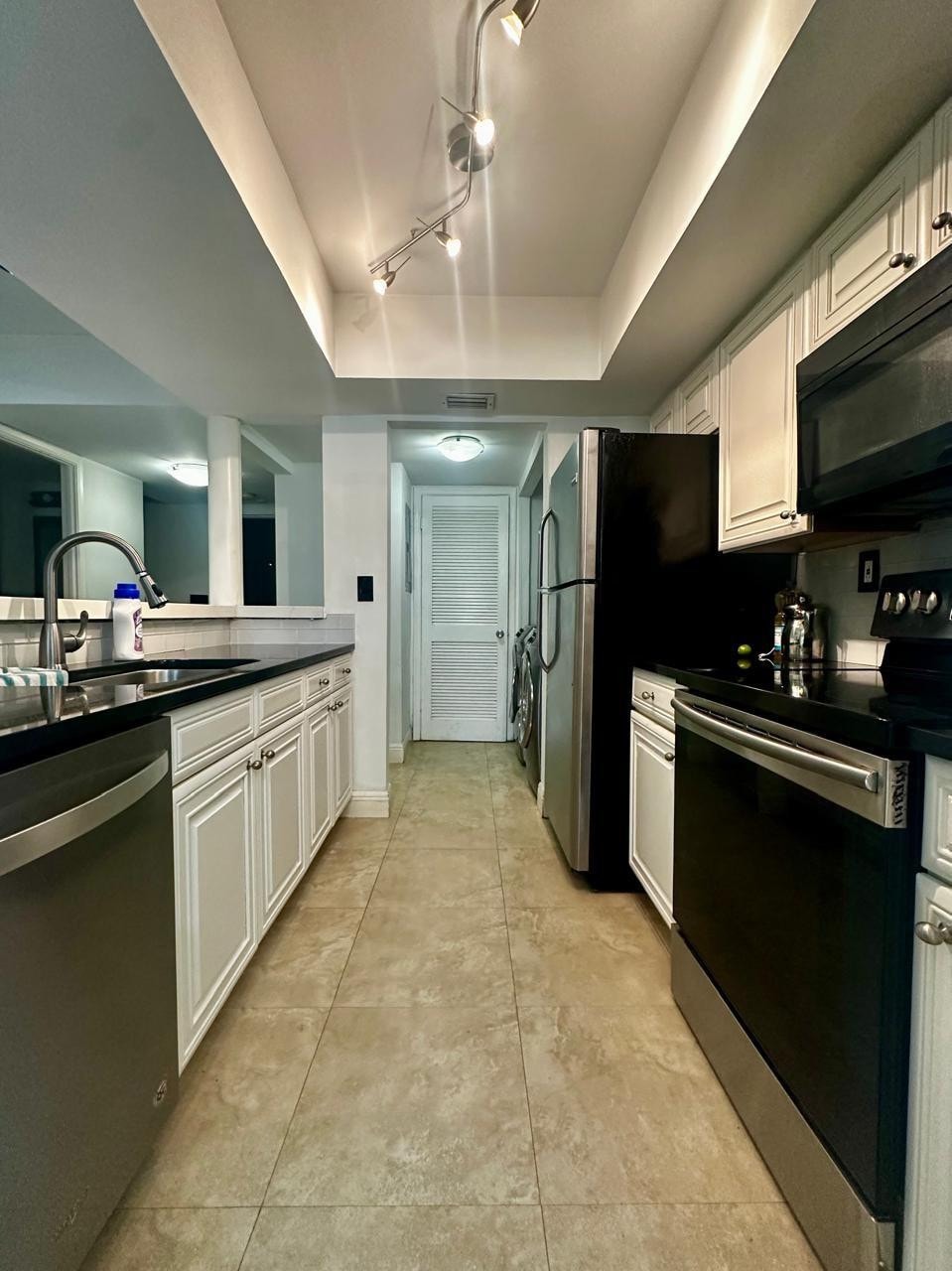 2BR – Townhouse at 8801 W Sample Road #4