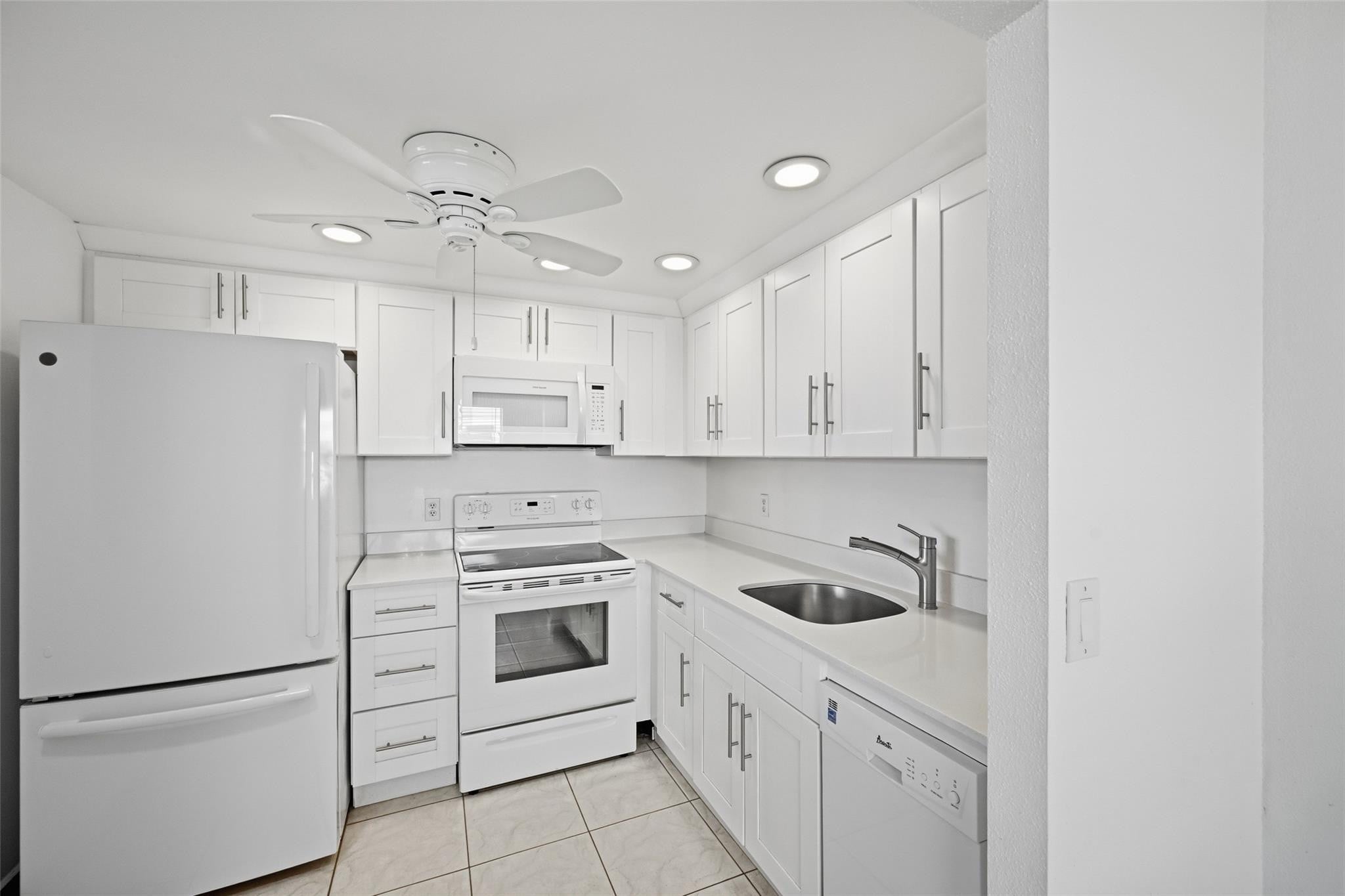 1BR – Condominium at 451 Monaco J #j