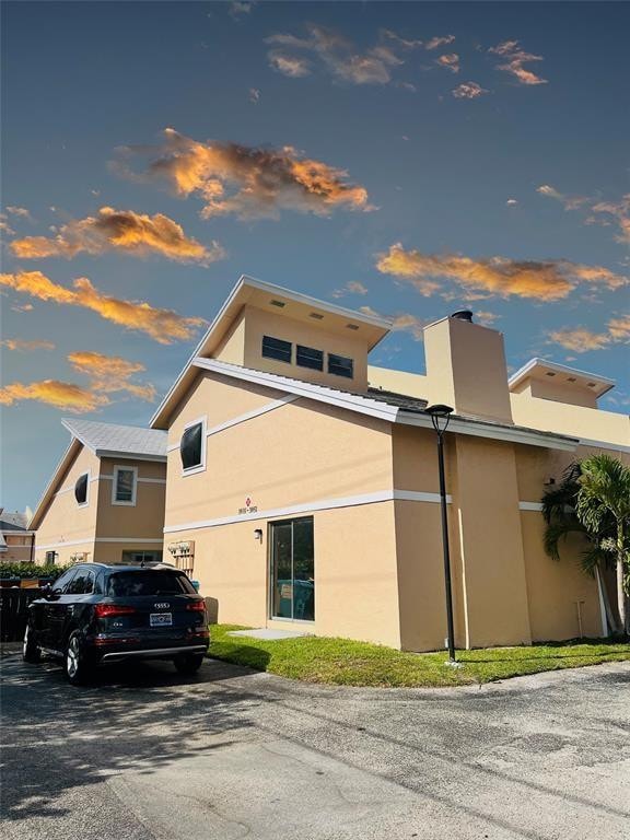 2BR – Condominium at 3947 Coral Springs Drive #22