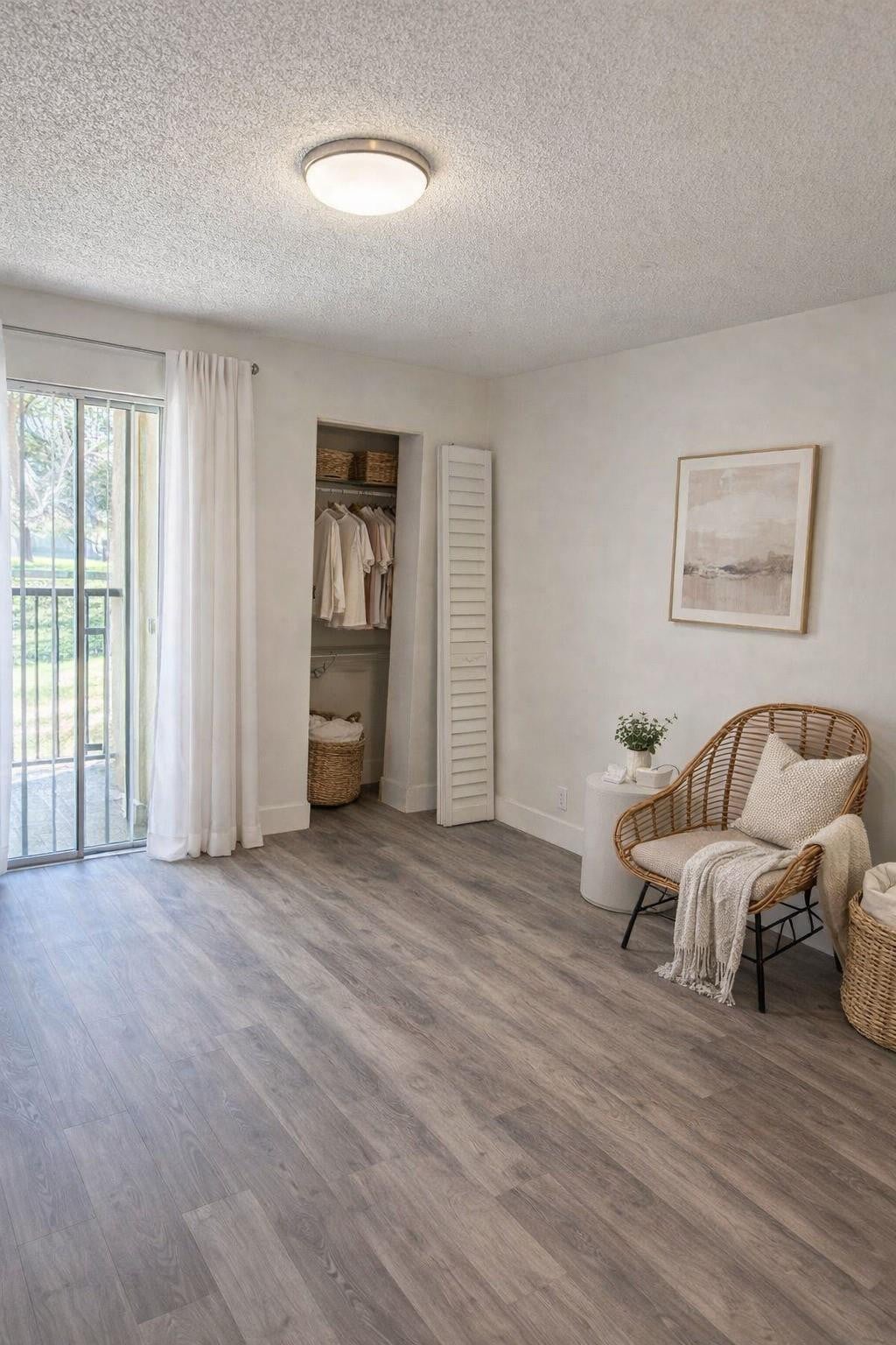 2BR – Condominium at 1120 Meadows Circle #1120