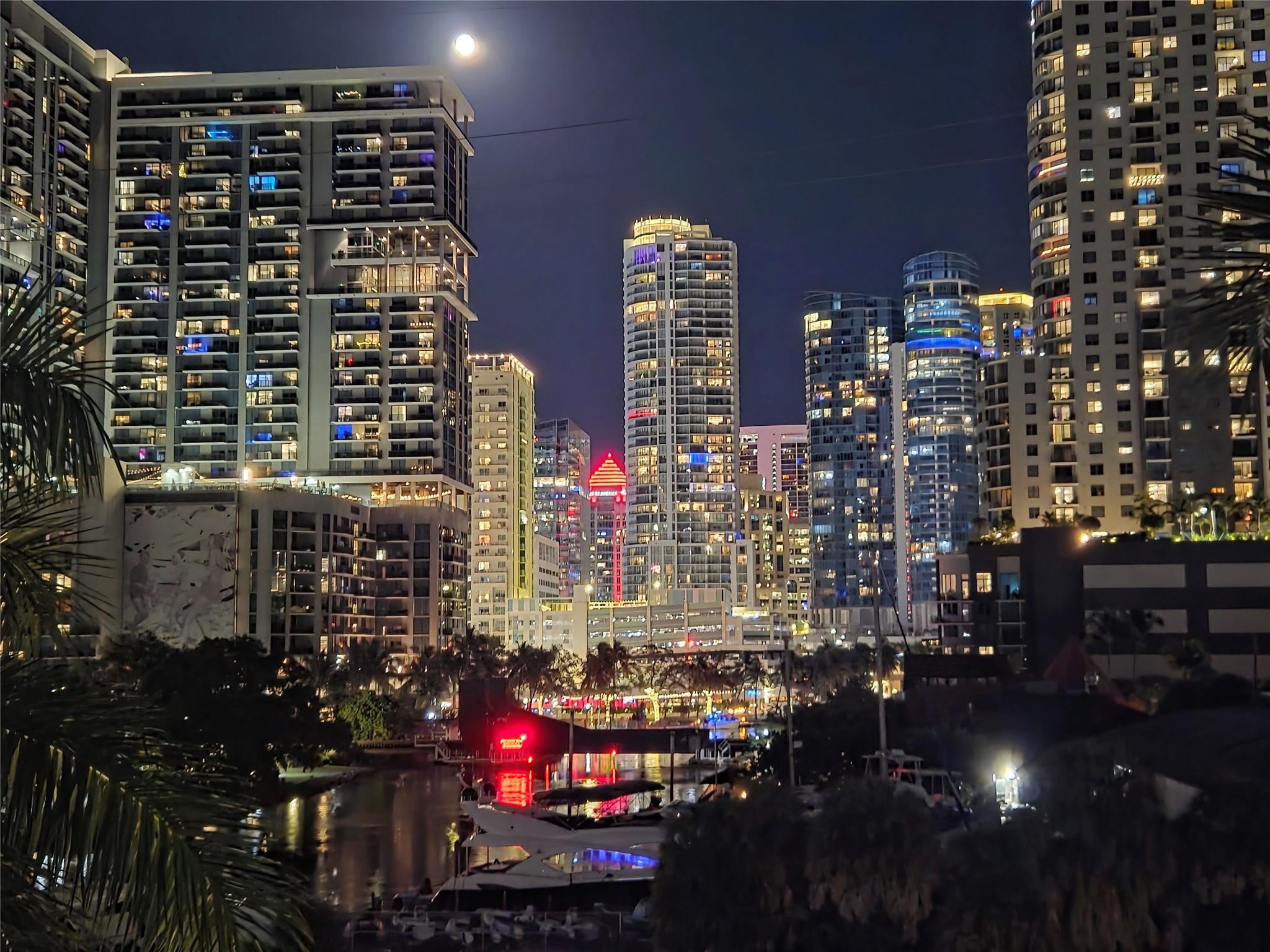 2BR – Condominium at 401 SW 4th Avenue #401
