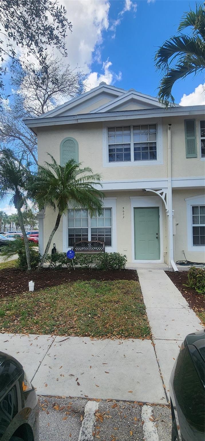 3BR – Townhouse at 5602 NW 99th Way