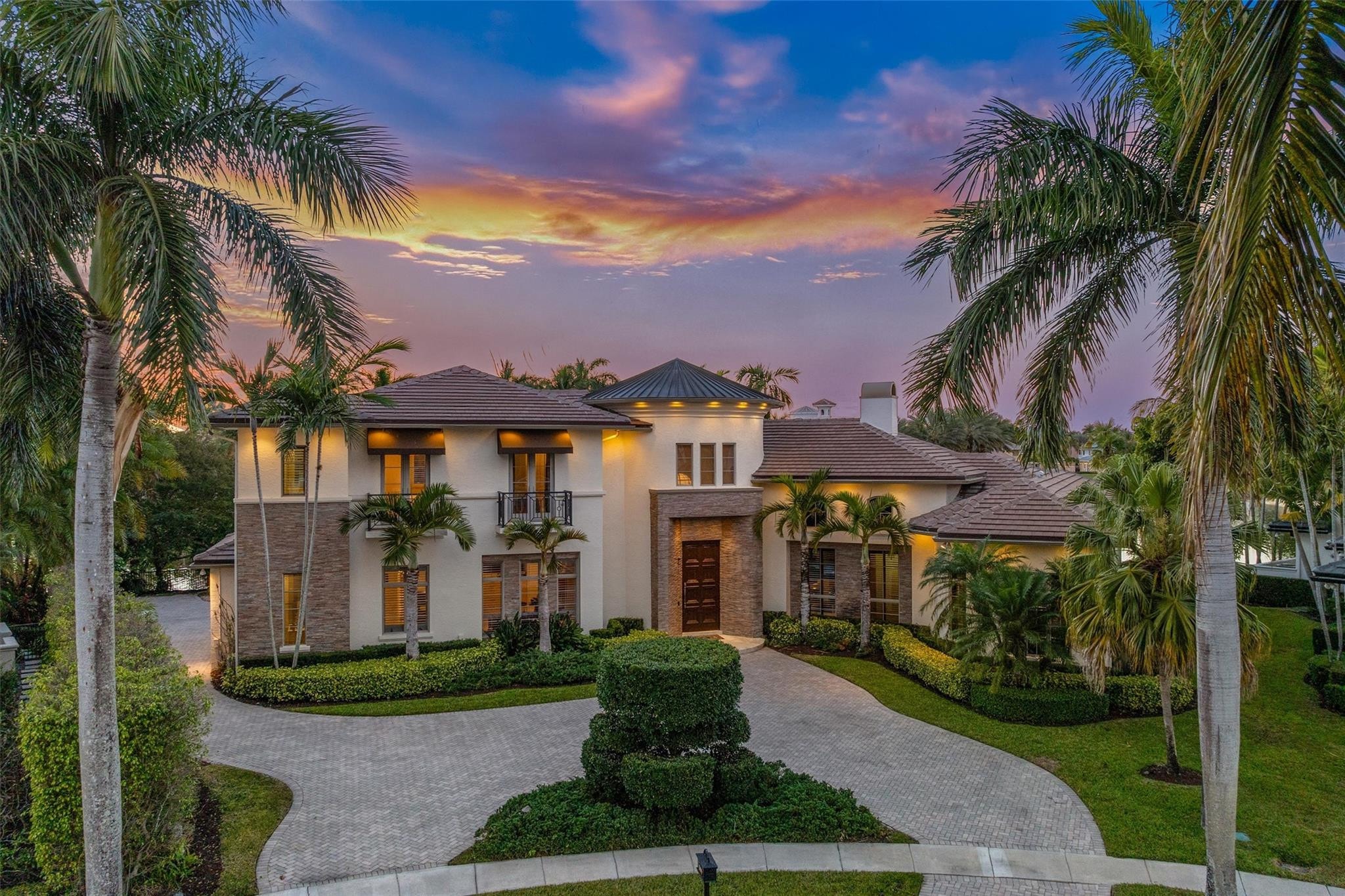 5BR – SingleFamilyResidence at 369 Sweet Bay Avenue