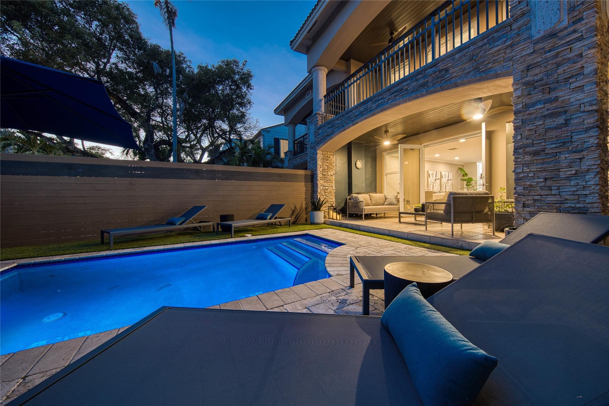 4BR – Townhouse at 1215 NE 1st Street