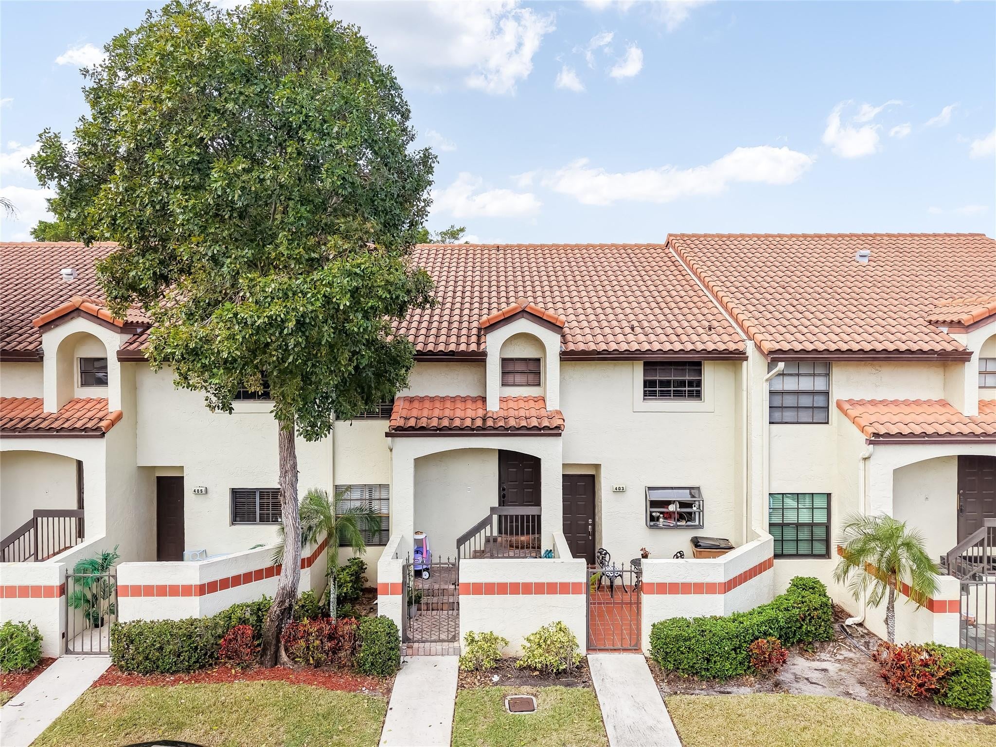 2BR – Condominium at 404 Republic Court #404