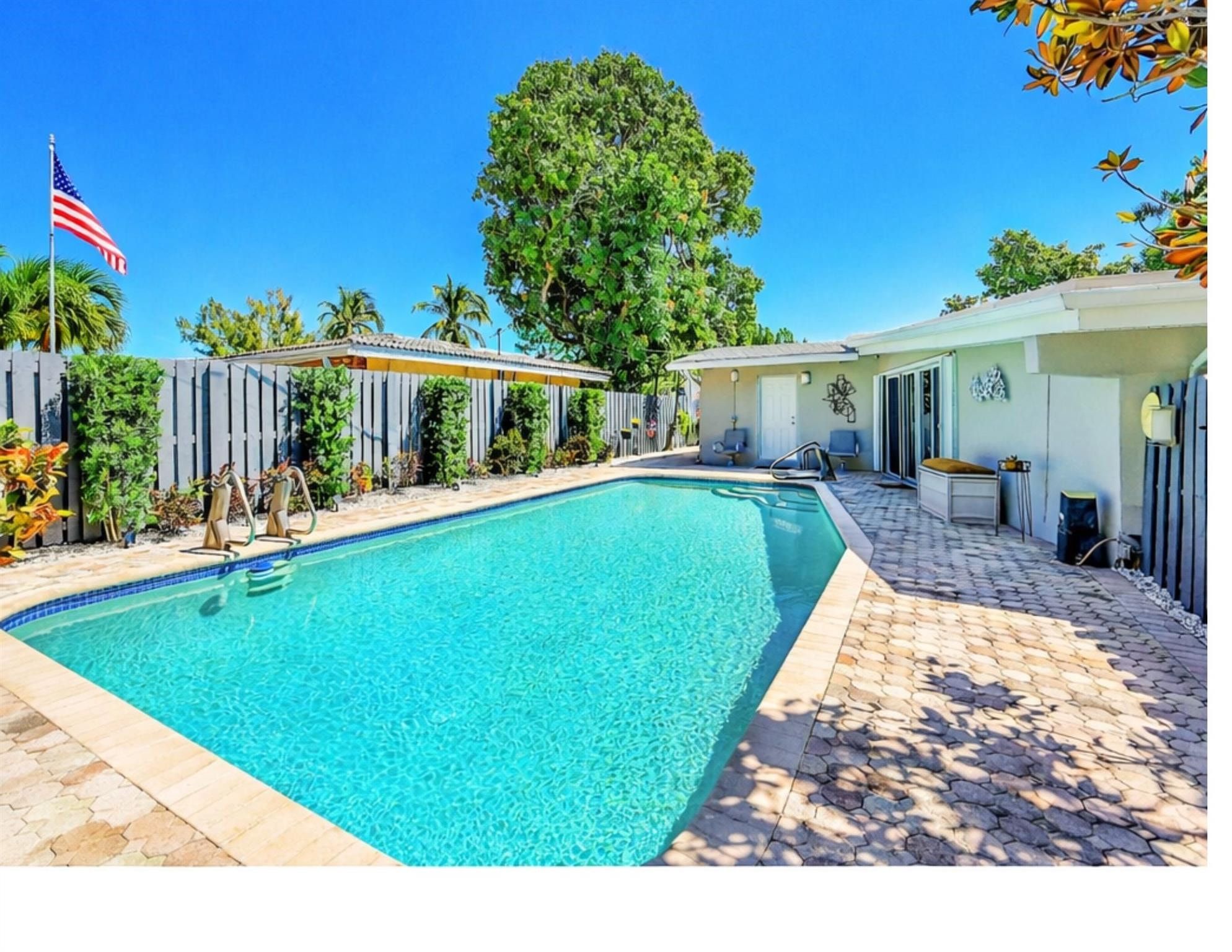 3BR – SingleFamilyResidence at 3044 NE 15th Terrace