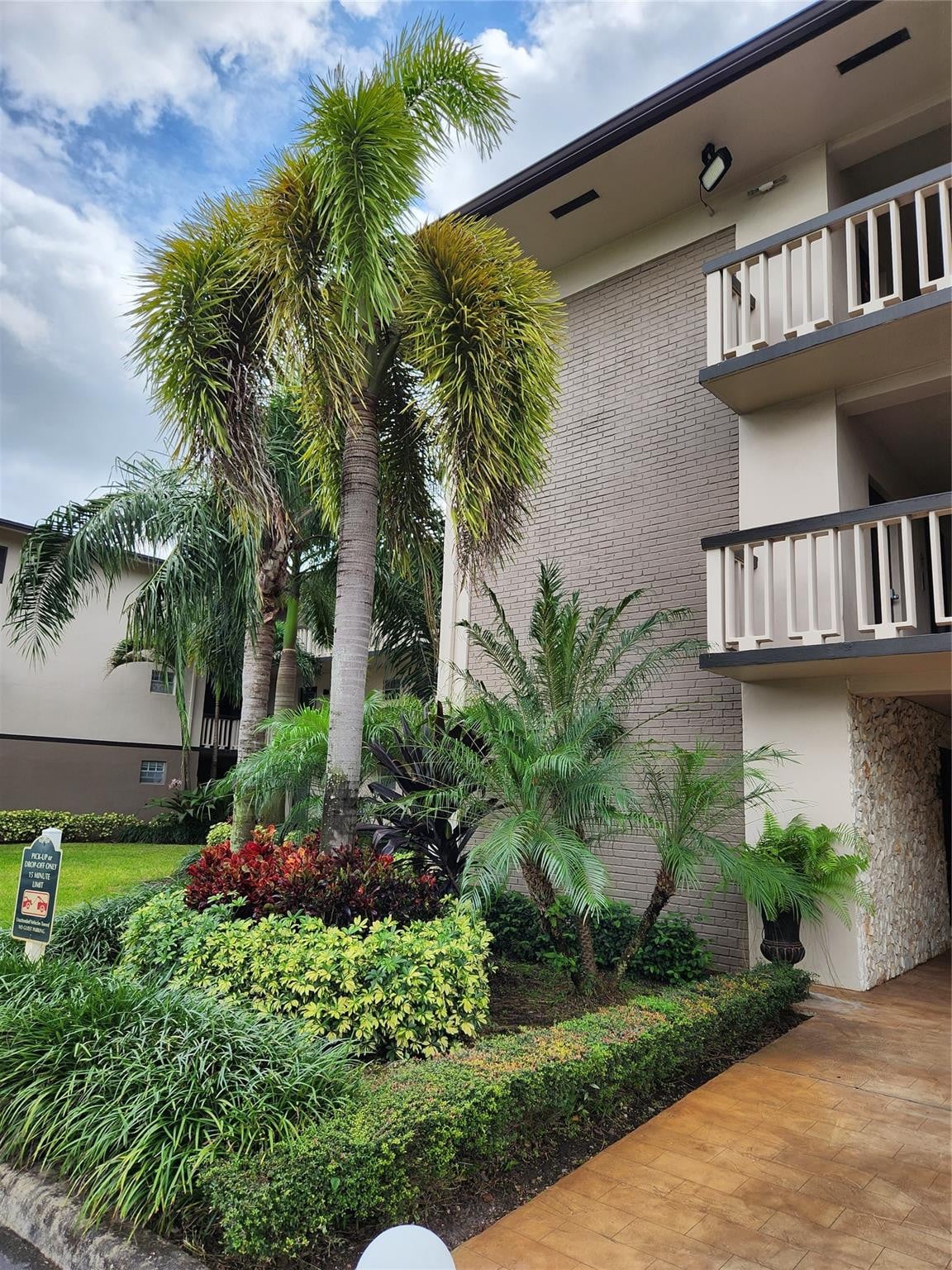 1BR – Condominium at 4900 Washington Street #309