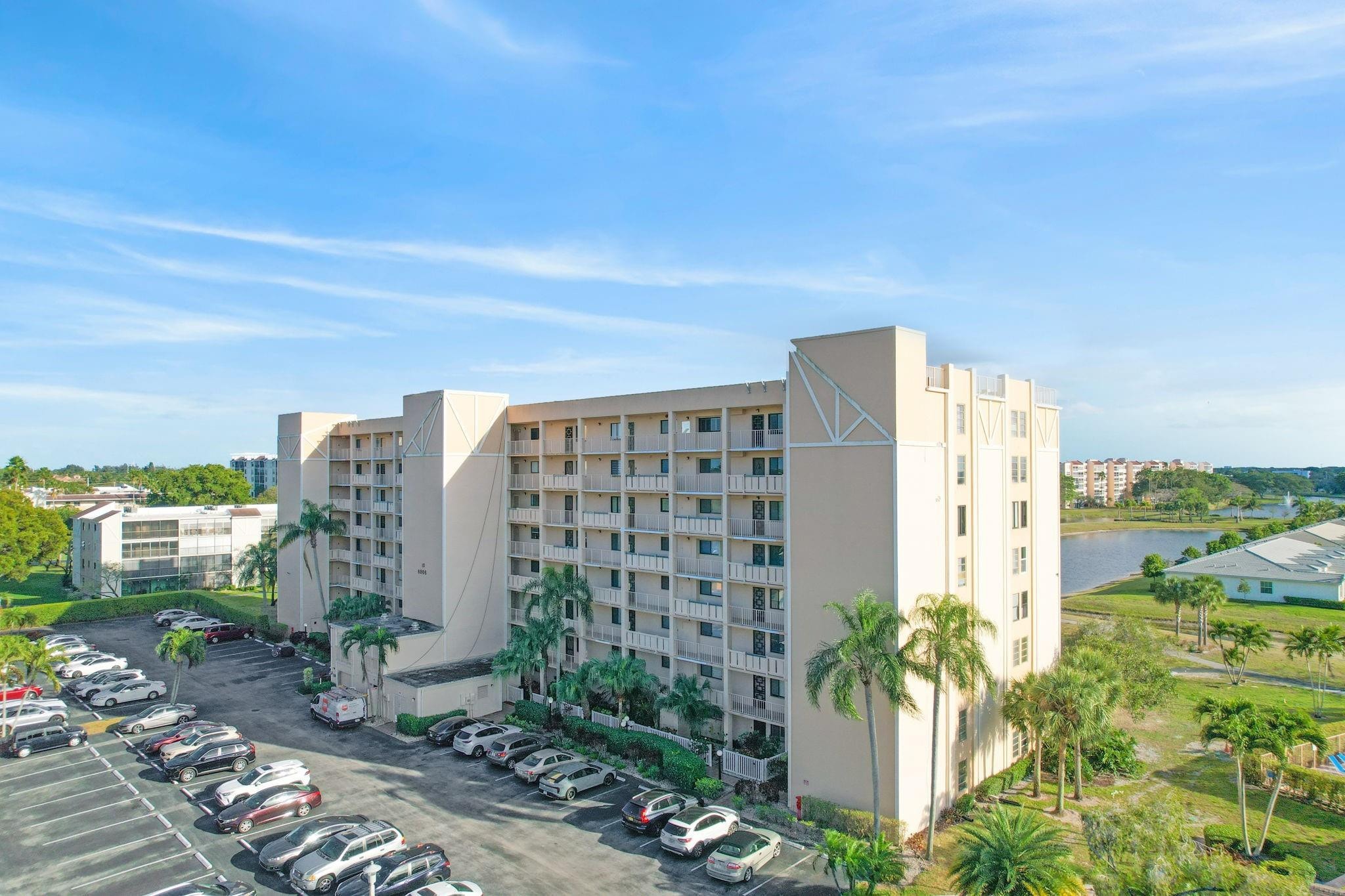 2BR – Condominium at 6866 Huntington Lane #304