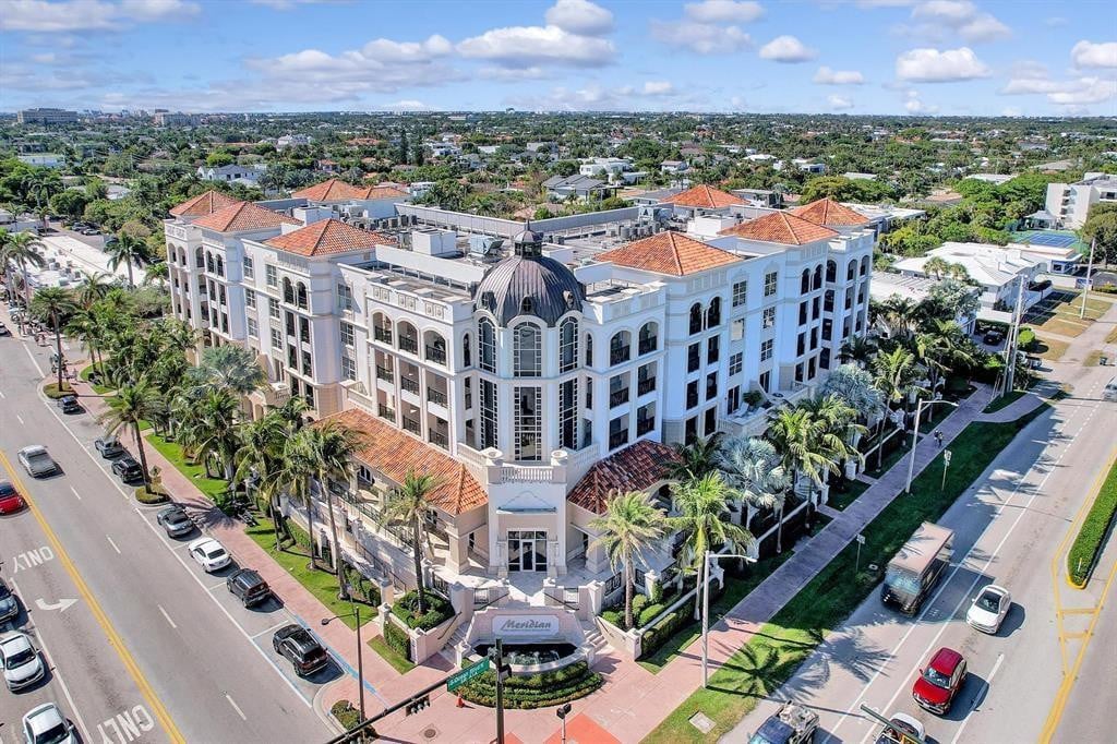 4BR – Condominium at 1 N Ocean Boulevard #403