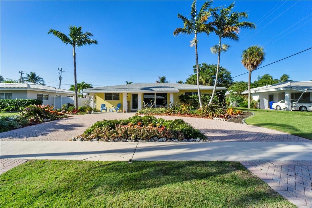 3BR – SingleFamilyResidence at 161 SE 5th Court