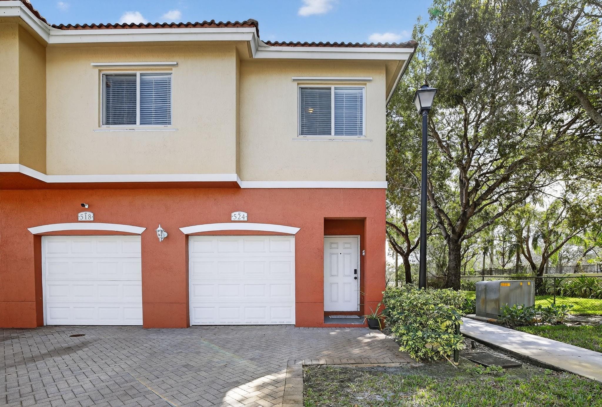 2BR – Townhouse at 7400 Palomino Drive #524