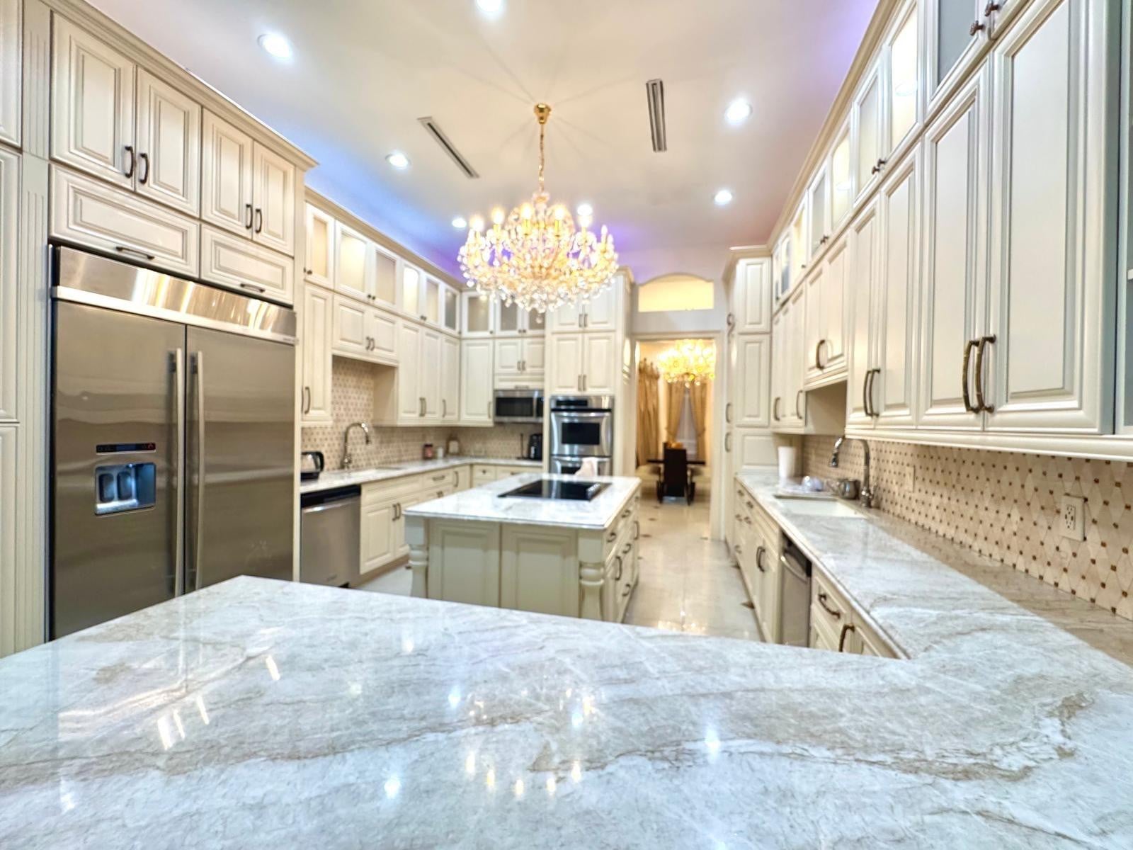 5BR – SingleFamilyResidence at 5981 SW 37th Terrace