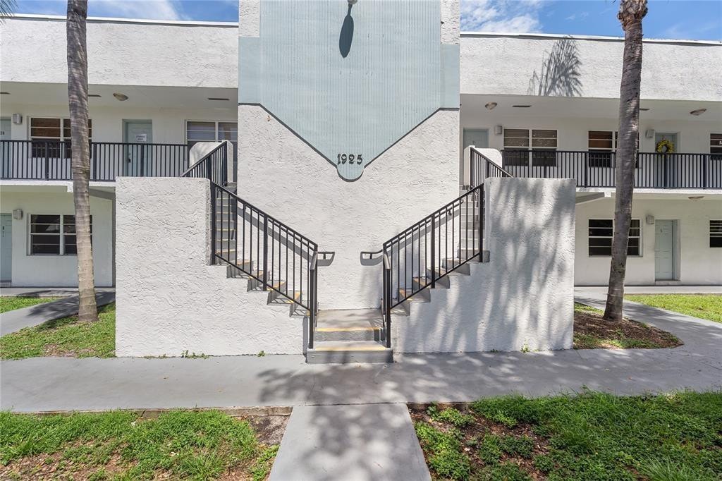 1BR – Condominium at 1925 Madison Street #14