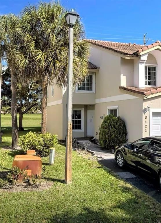 3BR – Townhouse at 8121 Southgate Boulevard