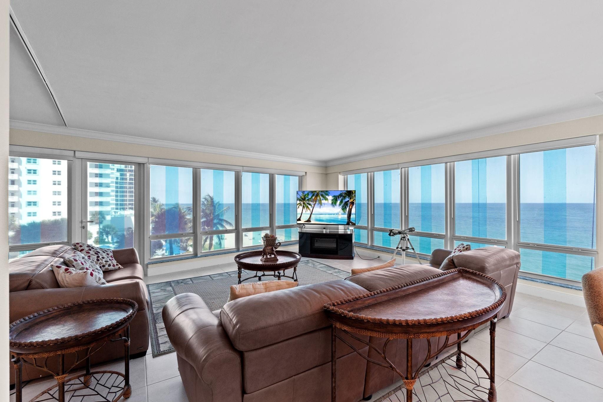 3BR – Condominium at 4100 Galt Ocean Drive #414