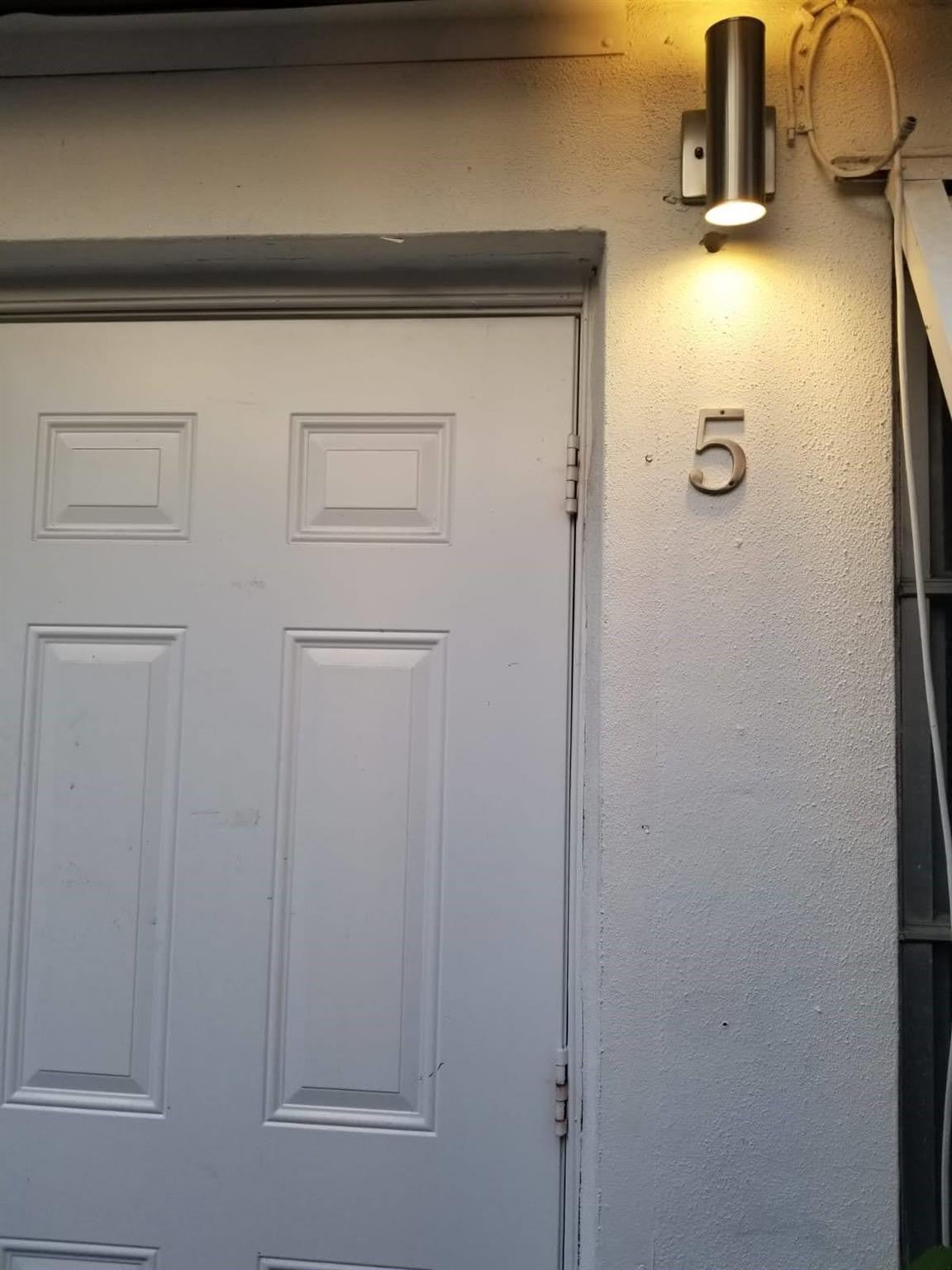 1BR – Apartment at 1964 NE 172nd Street #5