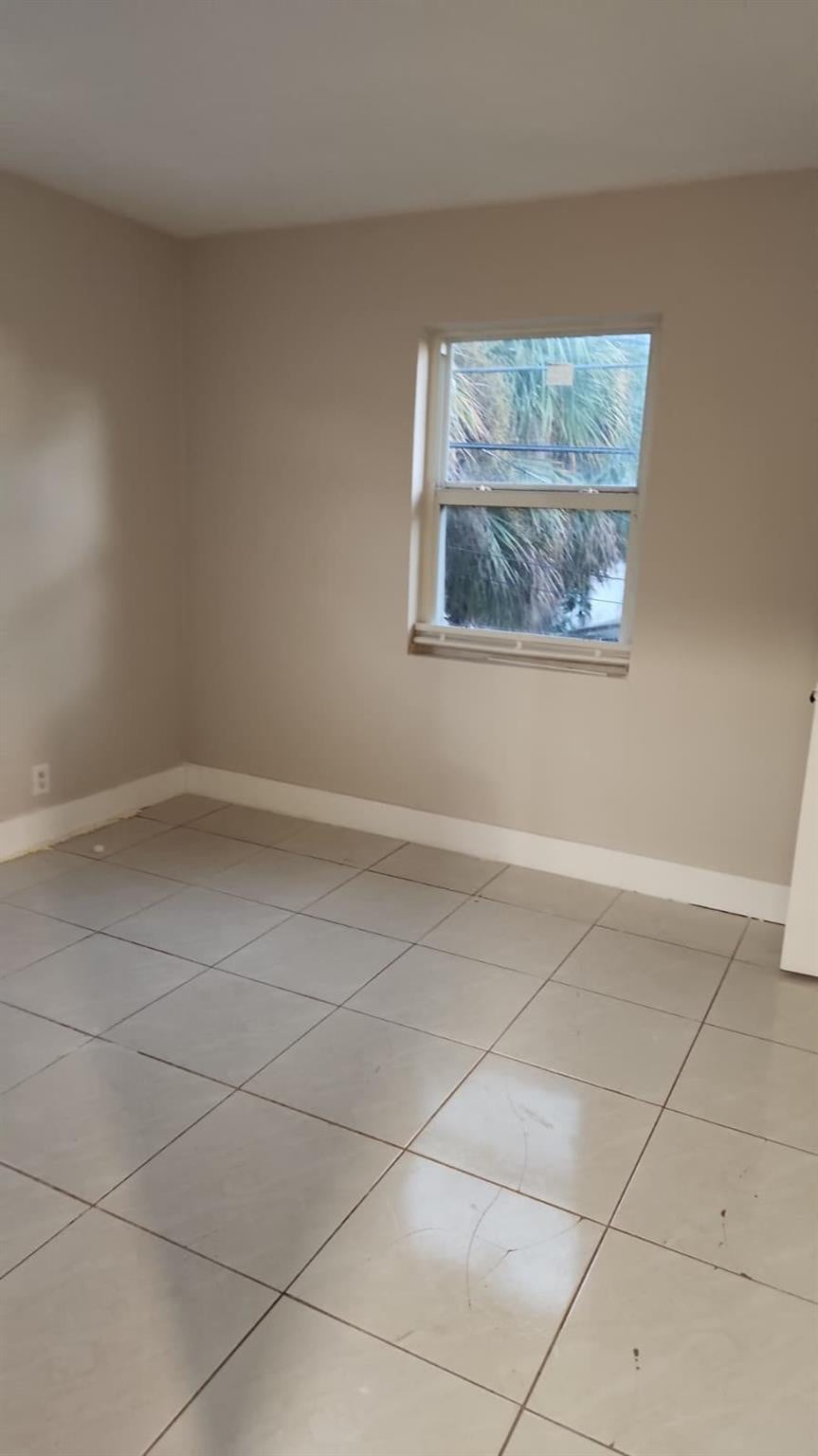 3BR – RNT at 1104 State Street #C