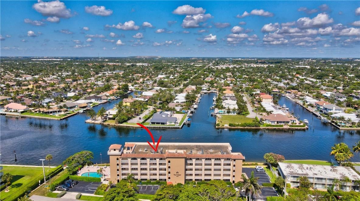 2BR – Condominium at 985 SE 19 Avenue #204