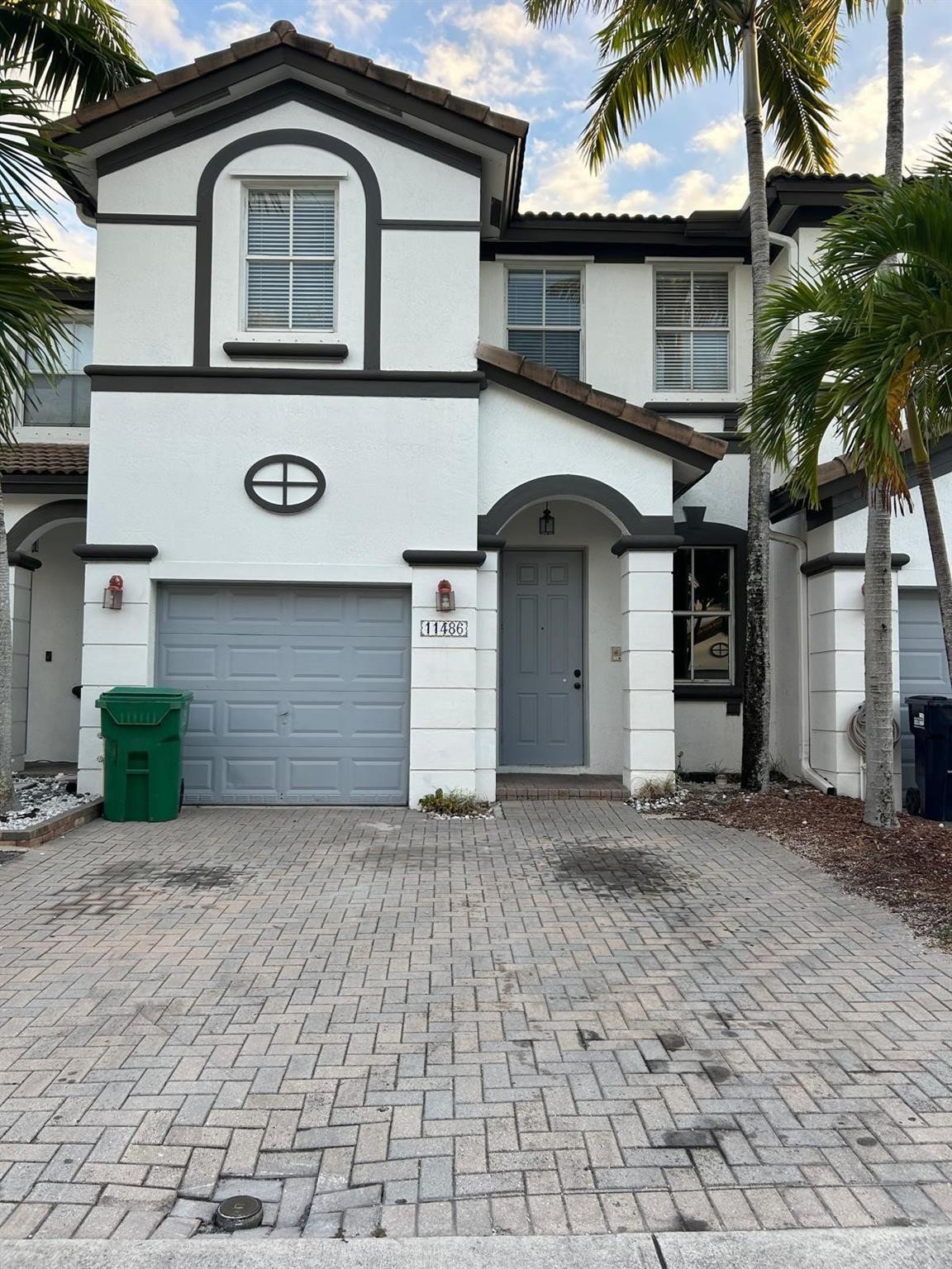 4BR – Townhouse at 11486 NW 77th Street