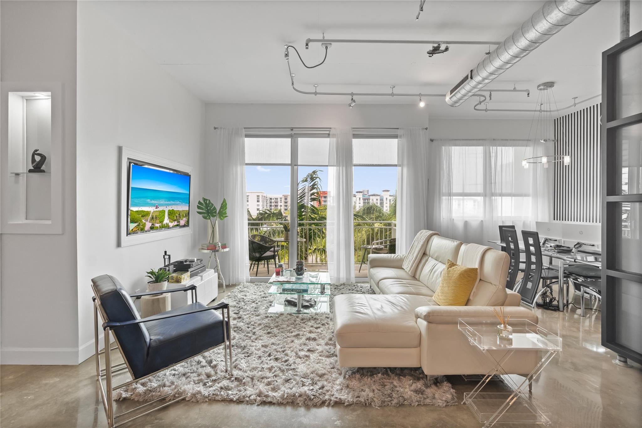 2BR – Condominium at 313 NE 2nd Street #405