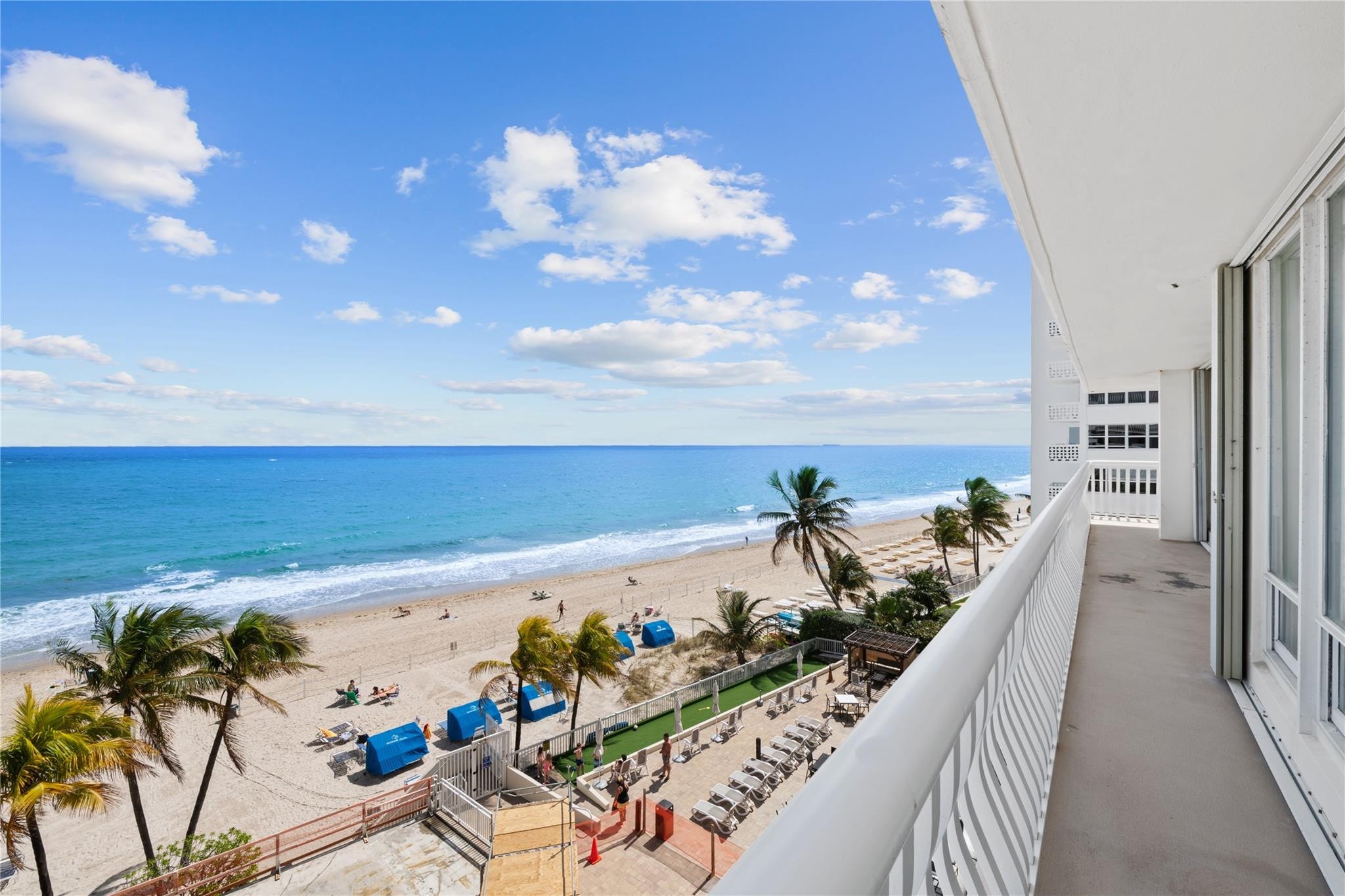 3BR – Condominium at 4020 Galt Ocean Drive #412