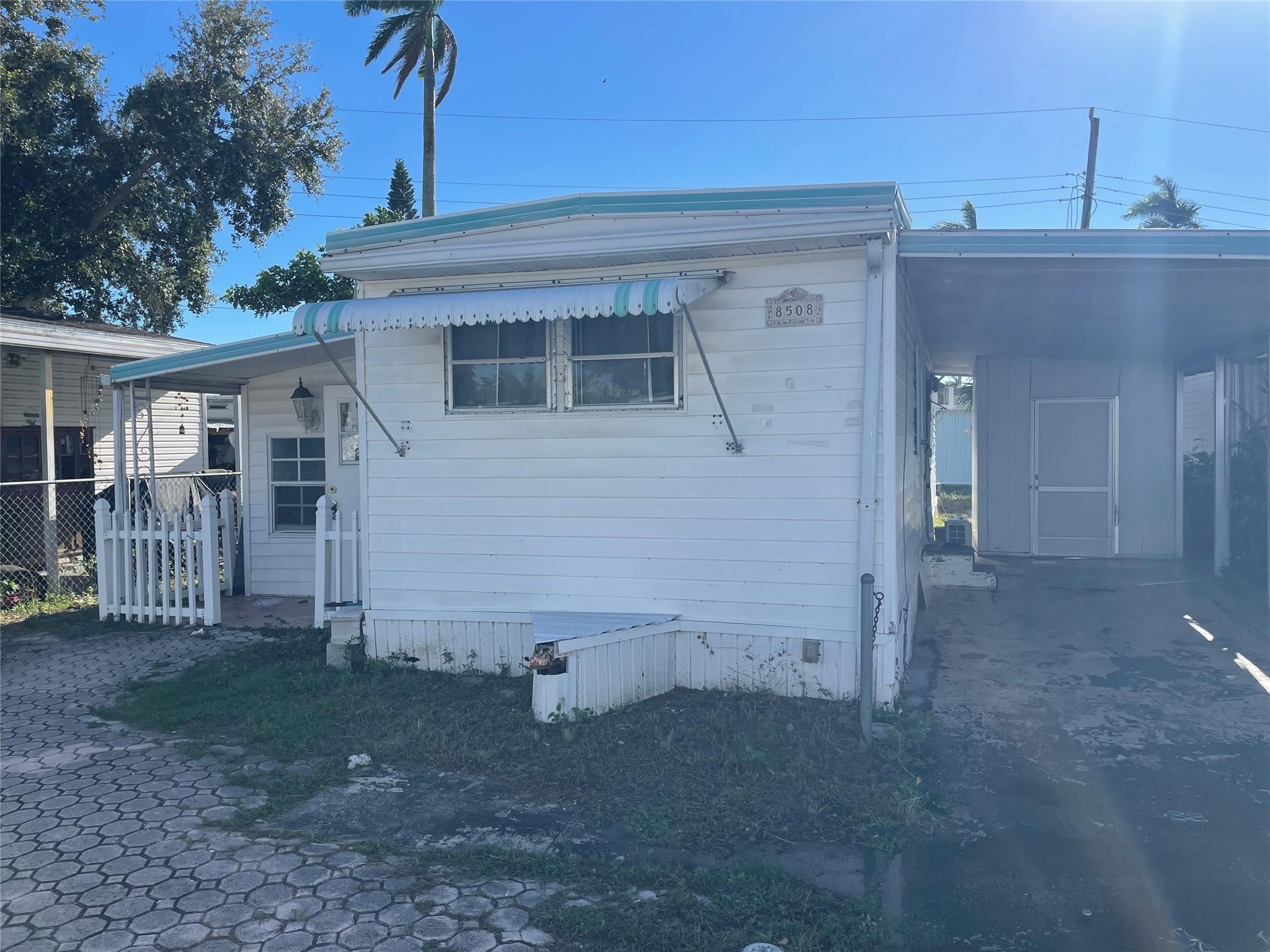 3BR – ManufacturedHome at 8508 SW 16th Court