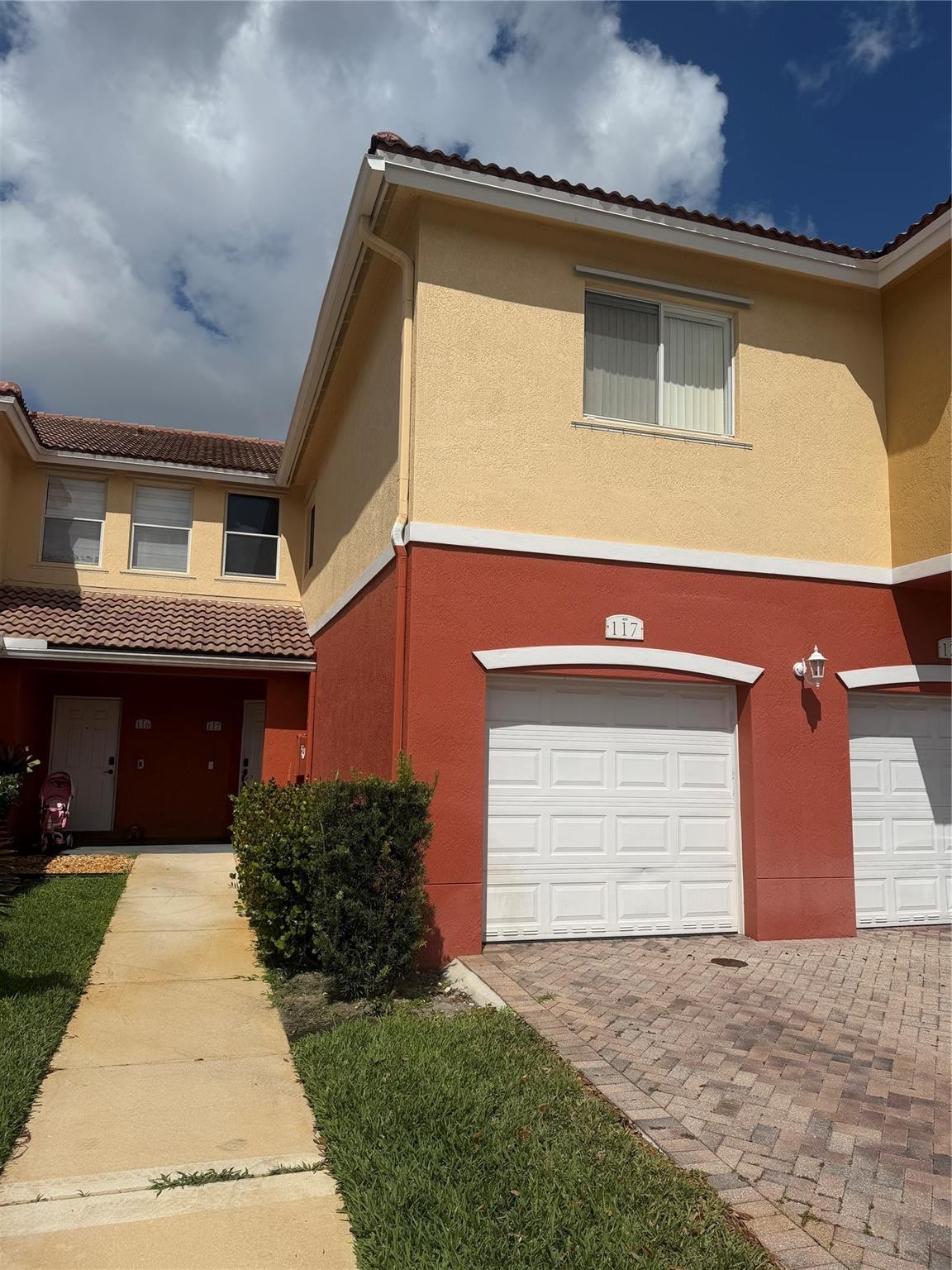 3BR – Townhouse at 7401 Palomino Drive #117