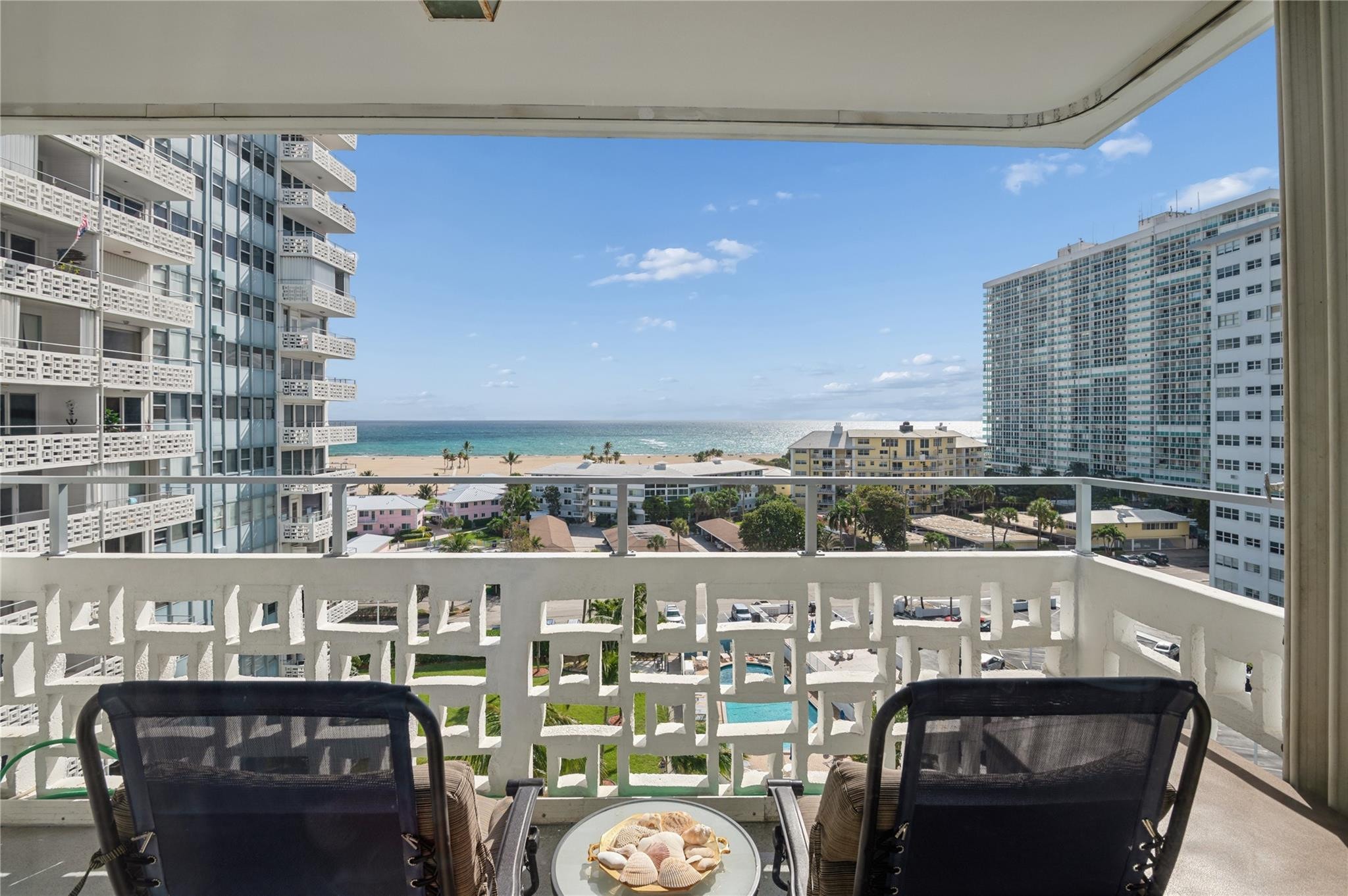 1BR – StockCooperative at 1900 S Ocean Drive #910