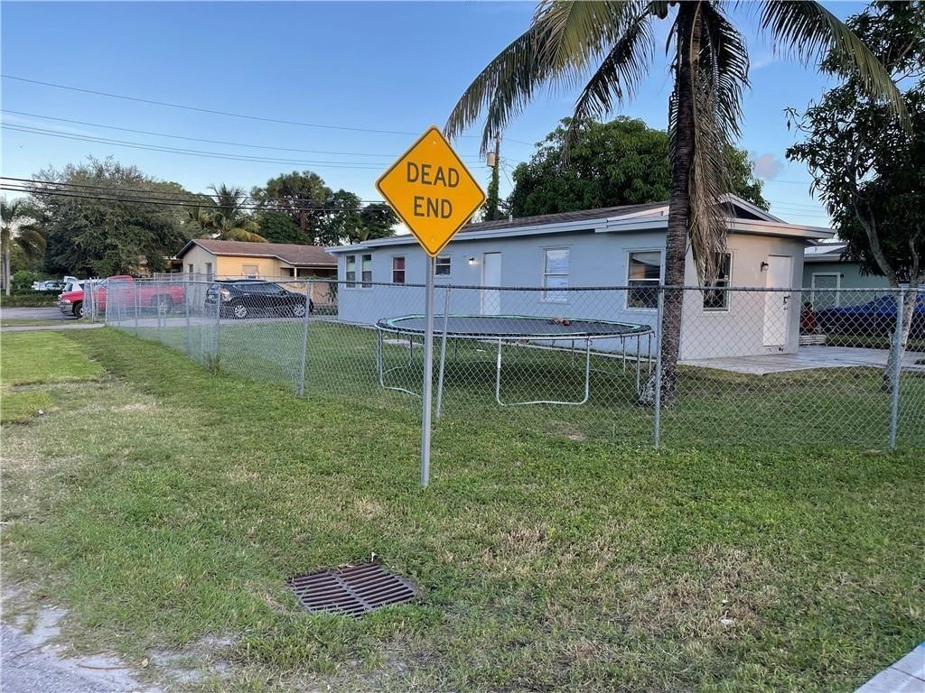 3BR – SingleFamilyResidence at 918 NW 24th Avenue