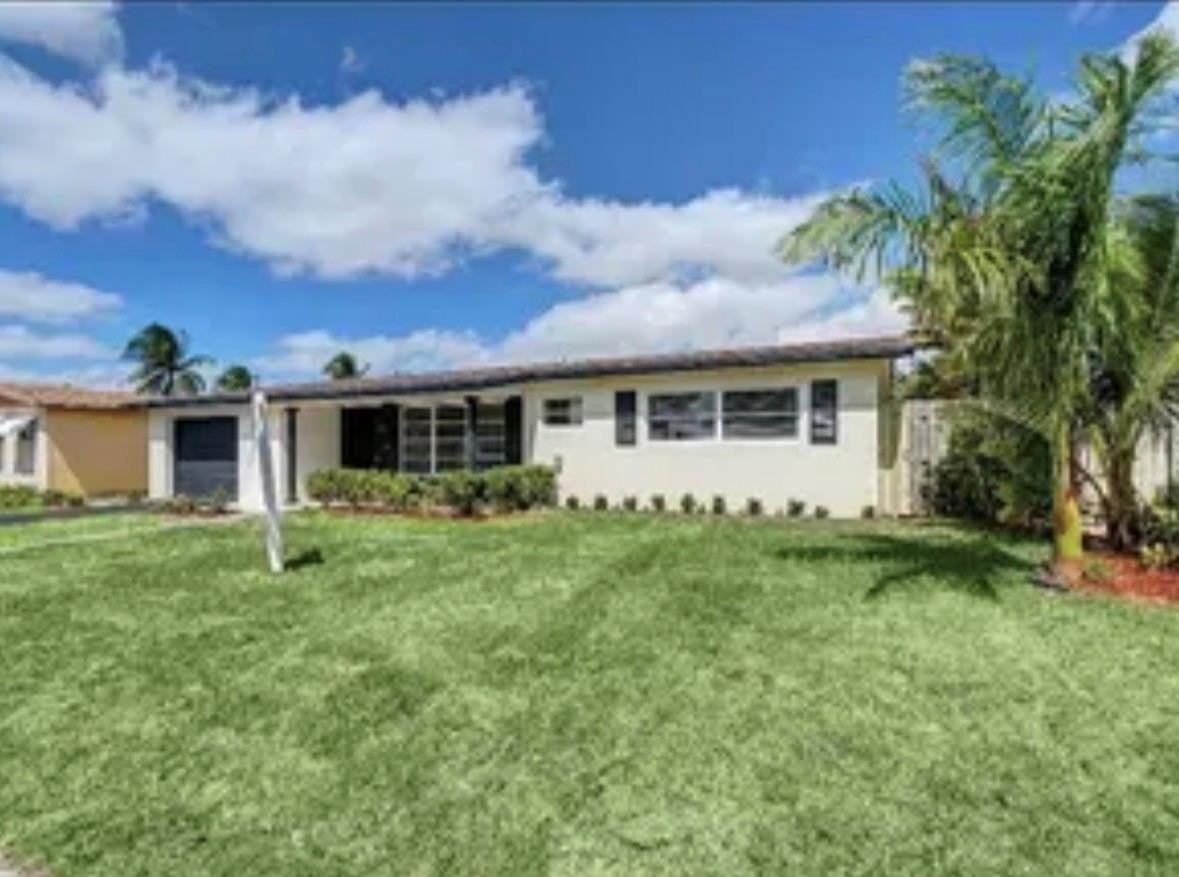 2BR – SingleFamilyResidence at 219 SE 13th Street