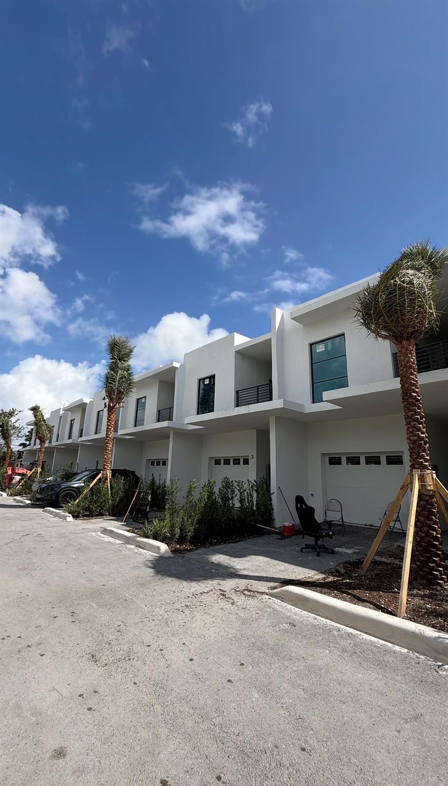 3BR – Townhouse at 2511 Pierce Street #3