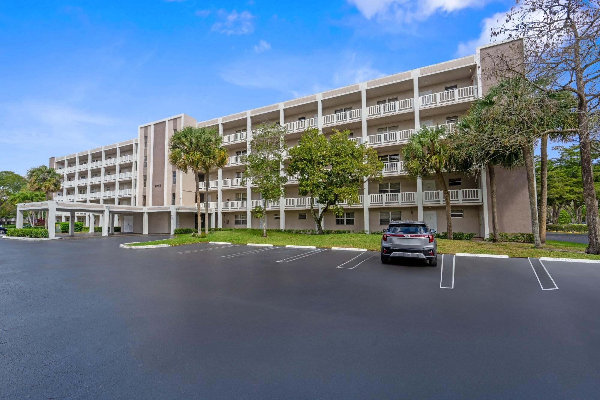 2BR – Condominium at 8735 Ramblewood Drive #409